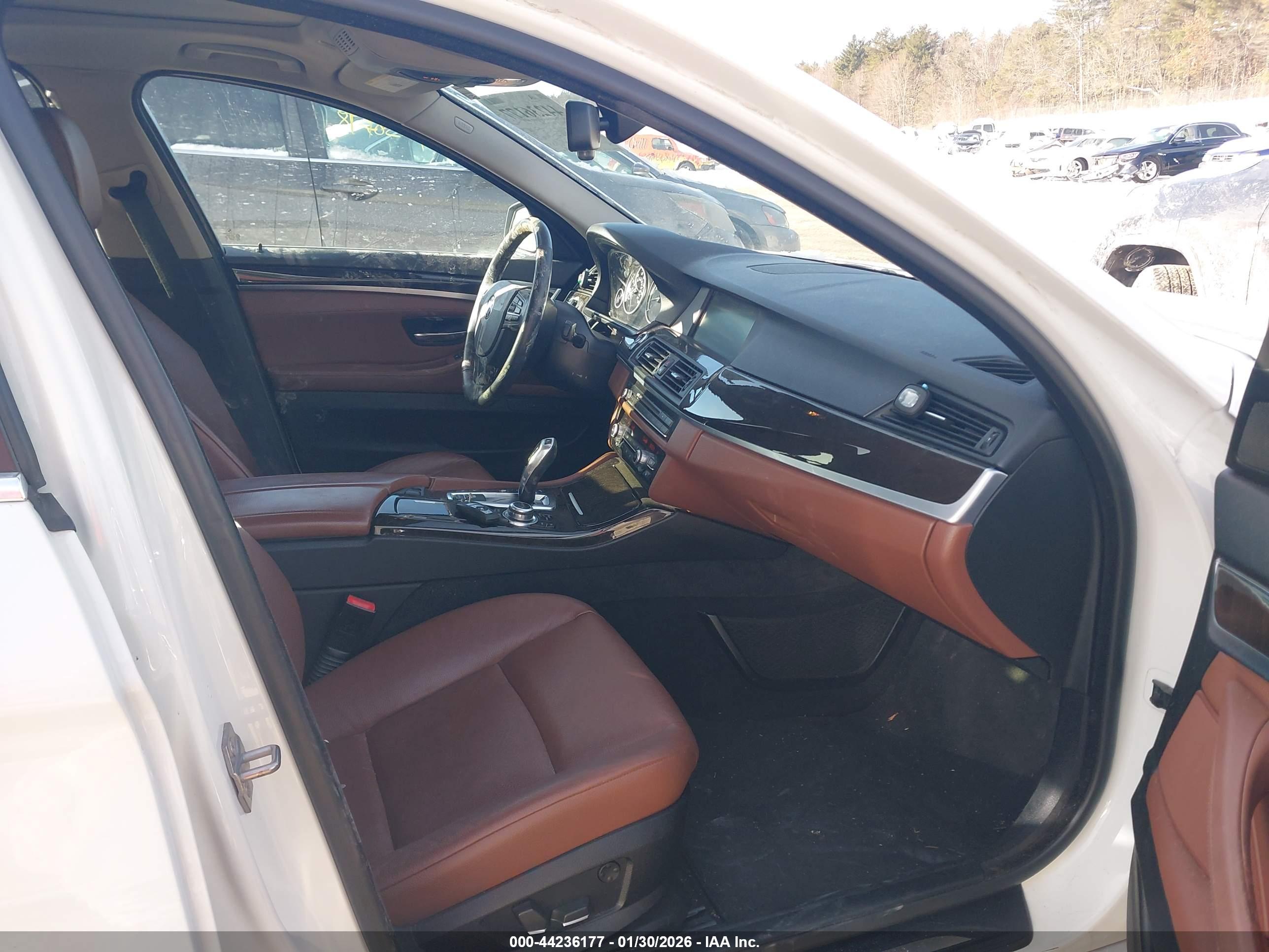 BMW 535I image 5