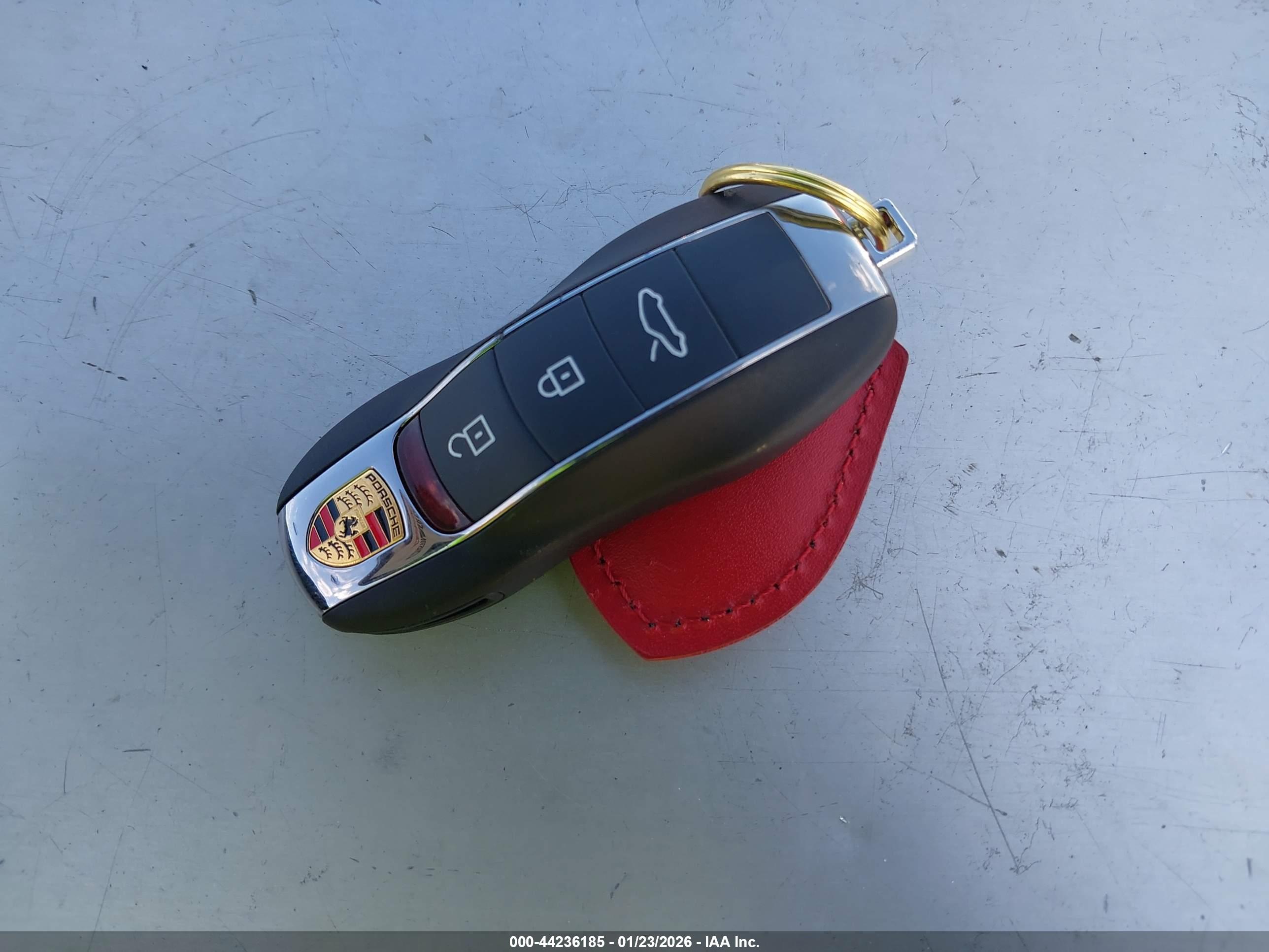 PORSCHE 911 image 11
