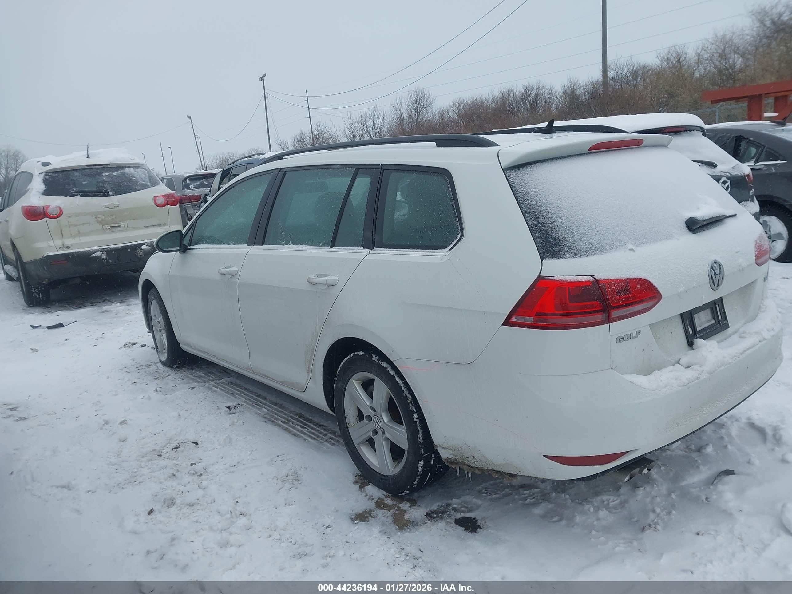 VOLKSWAGEN GOLF image 3