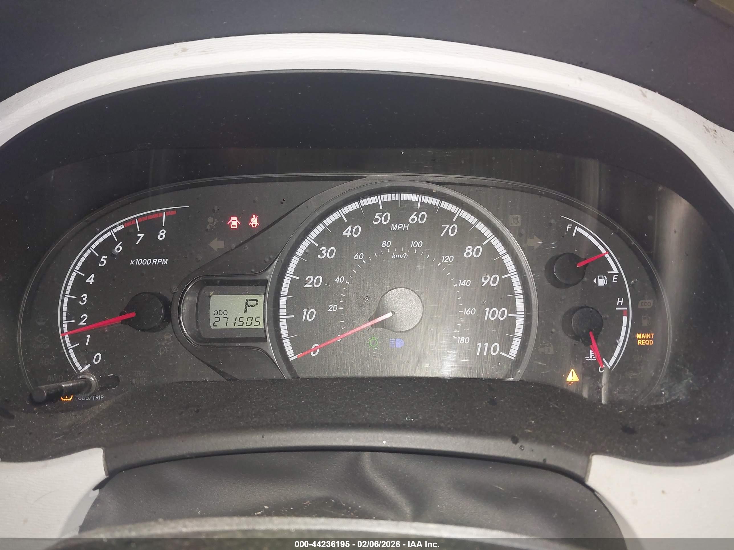 TOYOTA SIENNA image 7