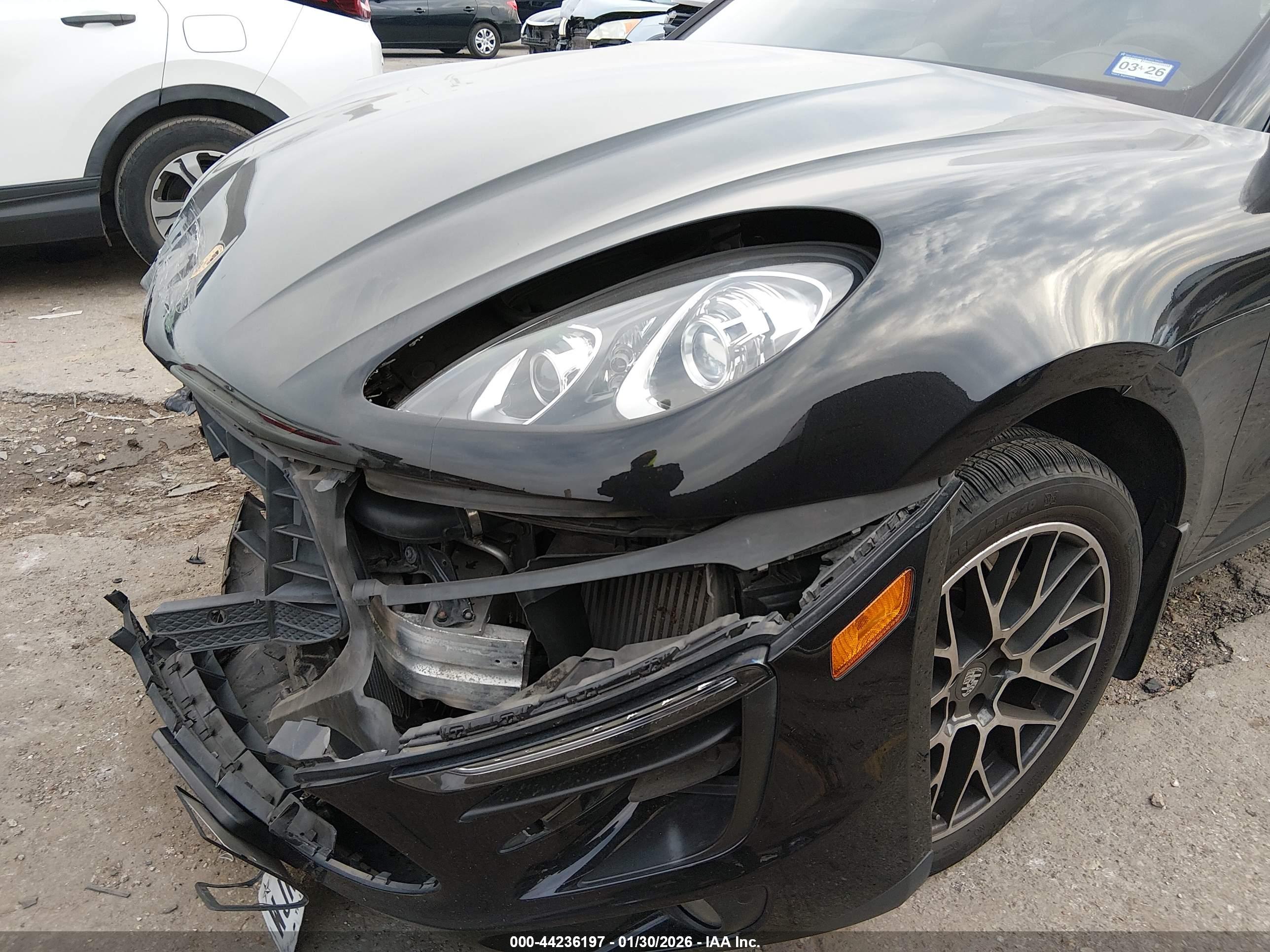 PORSCHE MACAN image 6