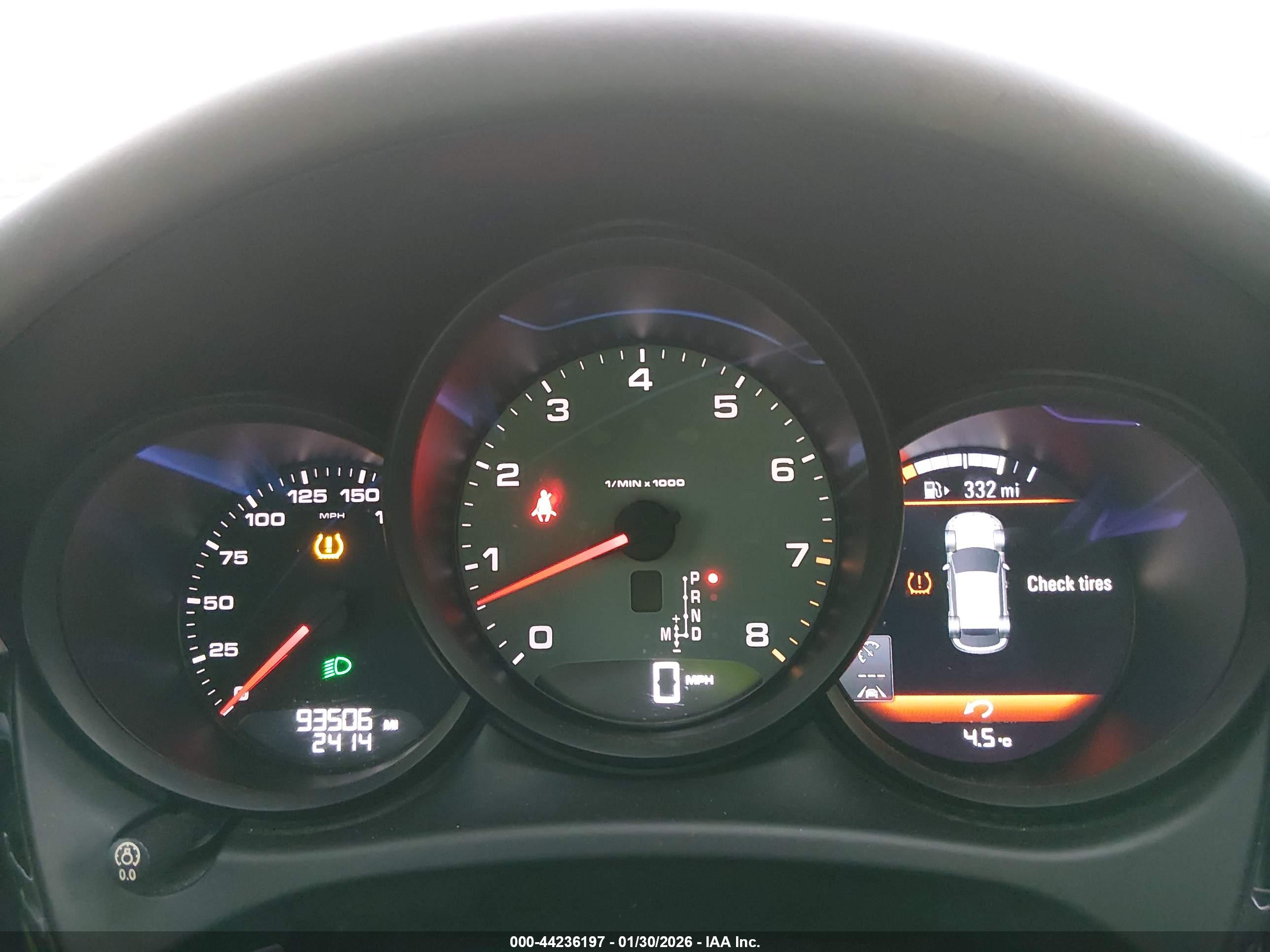 PORSCHE MACAN image 7