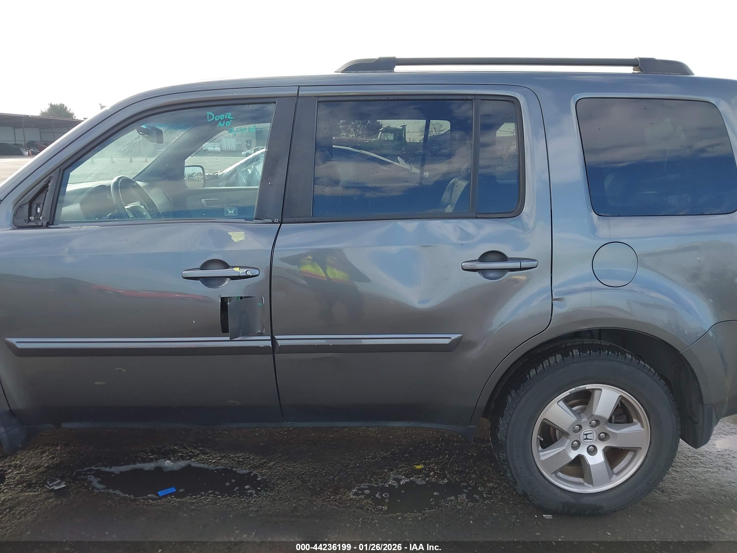 HONDA PILOT image 6