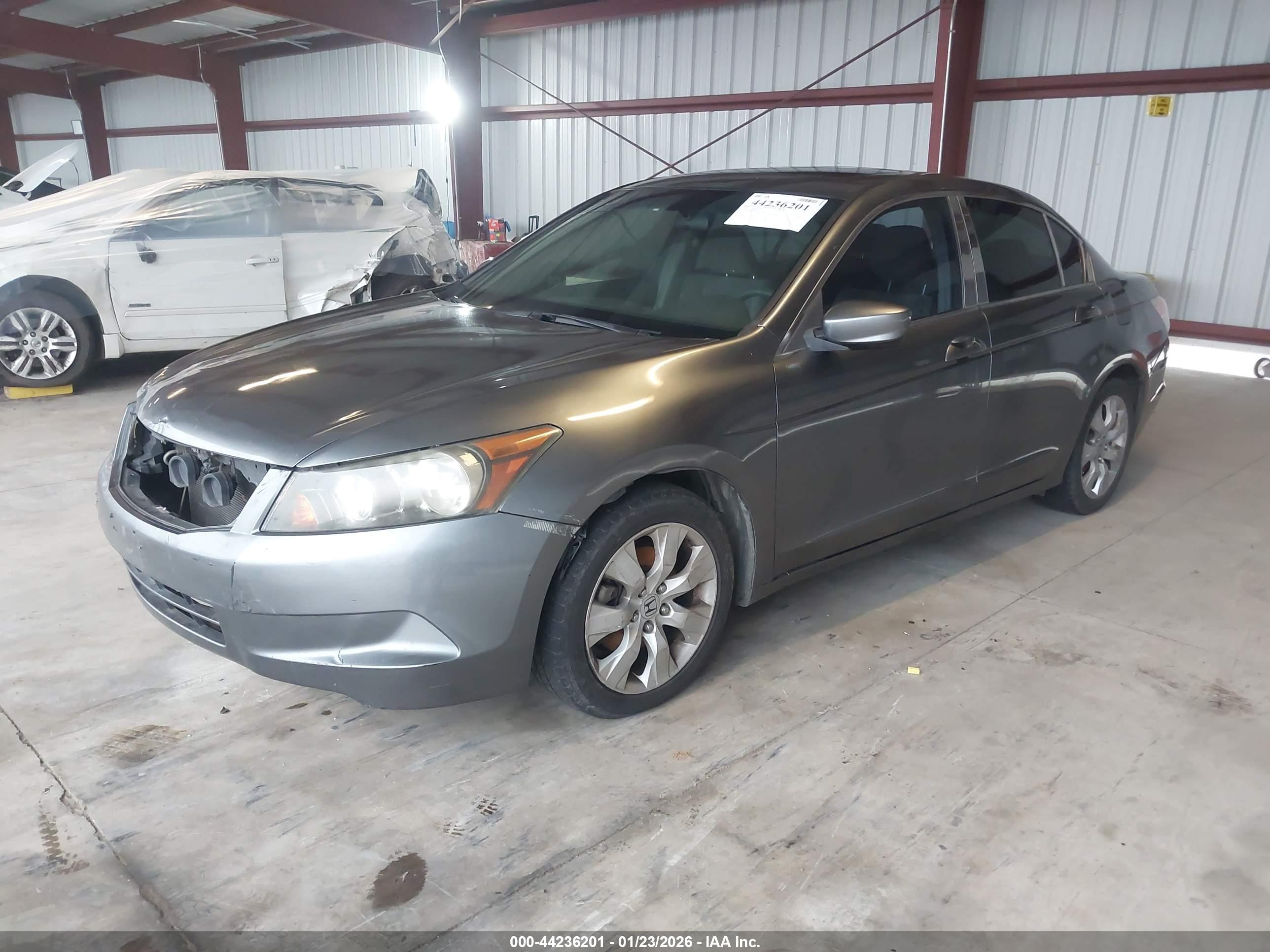 HONDA ACCORD image 2