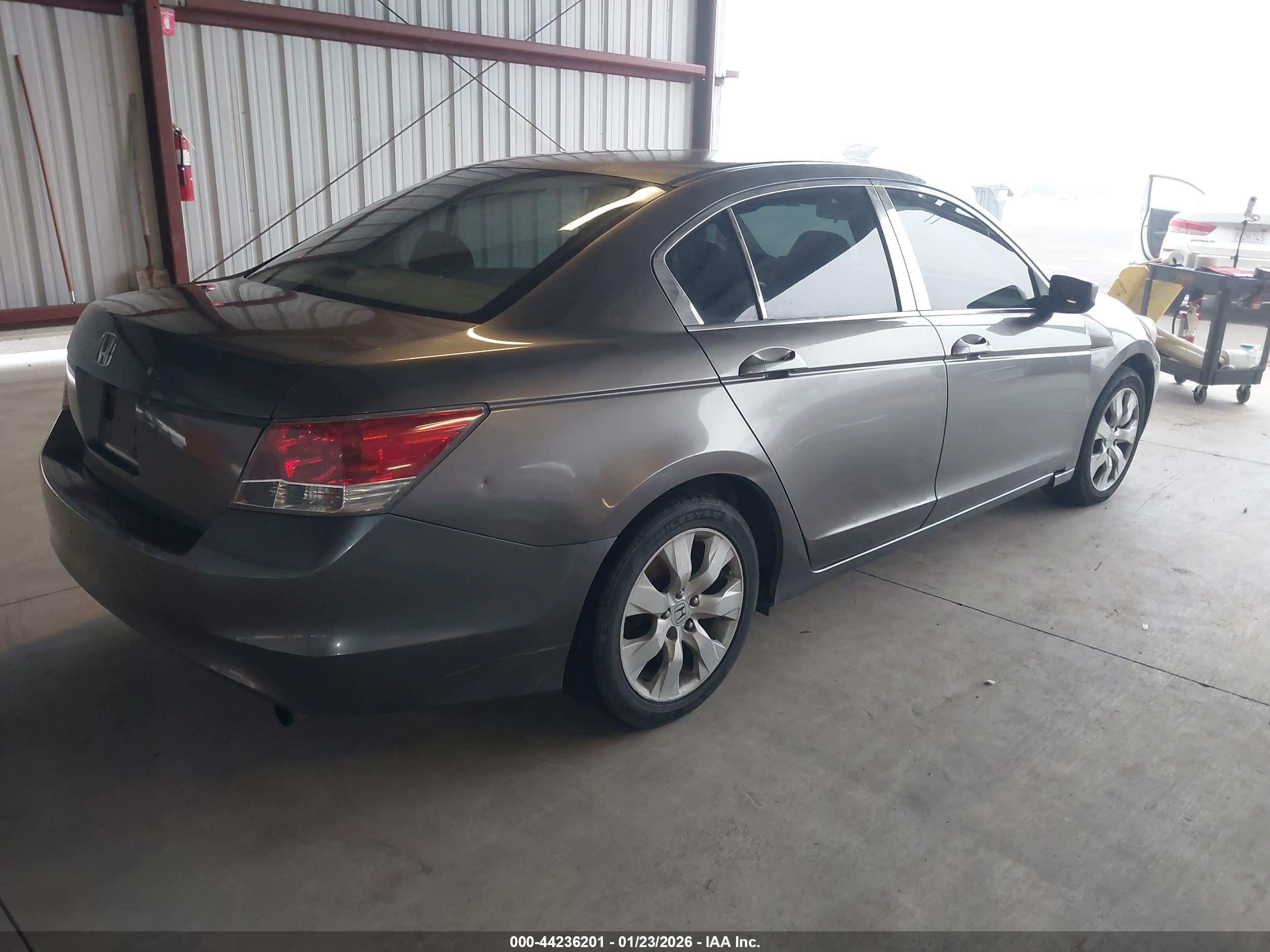 HONDA ACCORD image 4