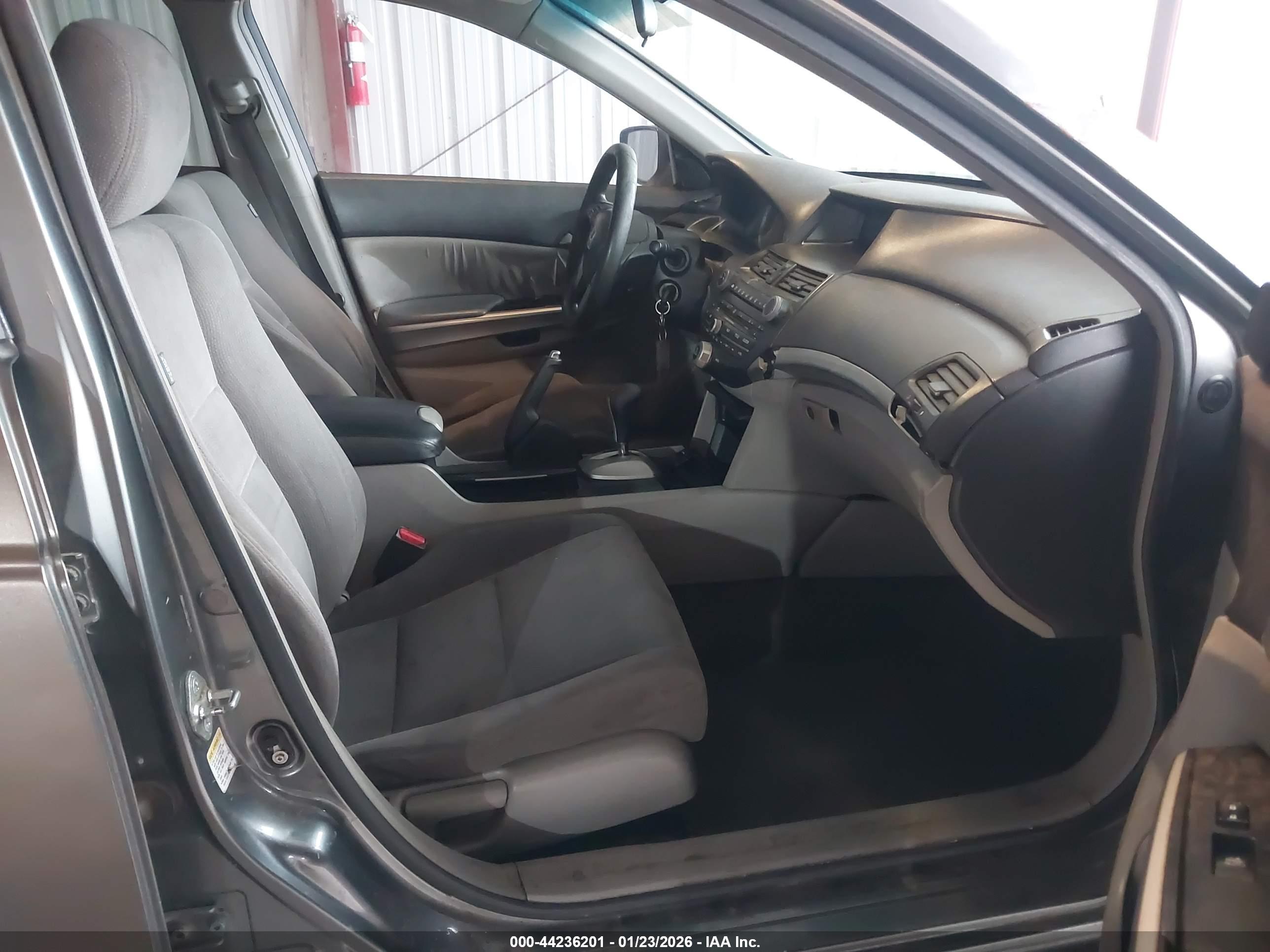 HONDA ACCORD image 5