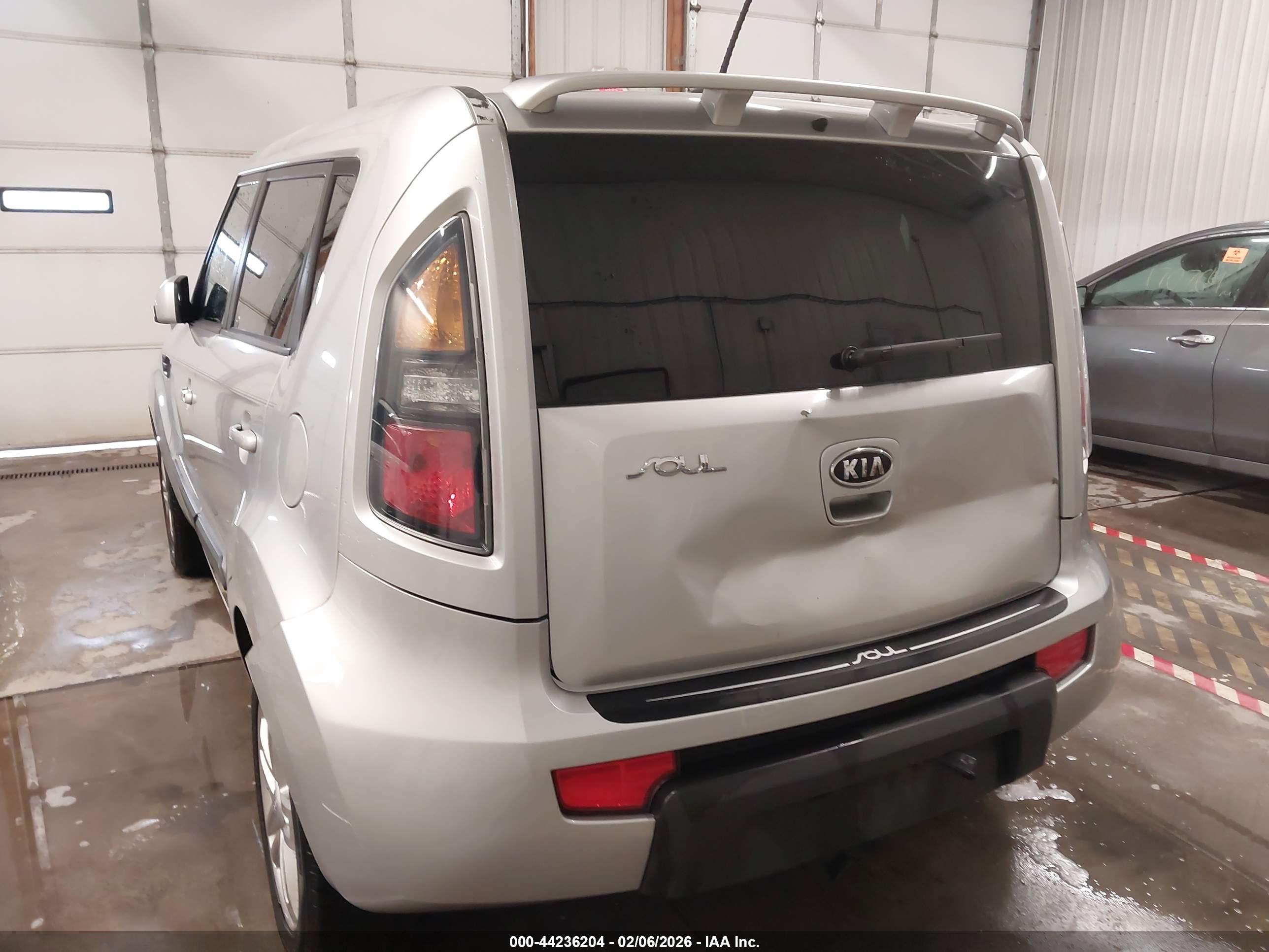 KIA SOUL image 6