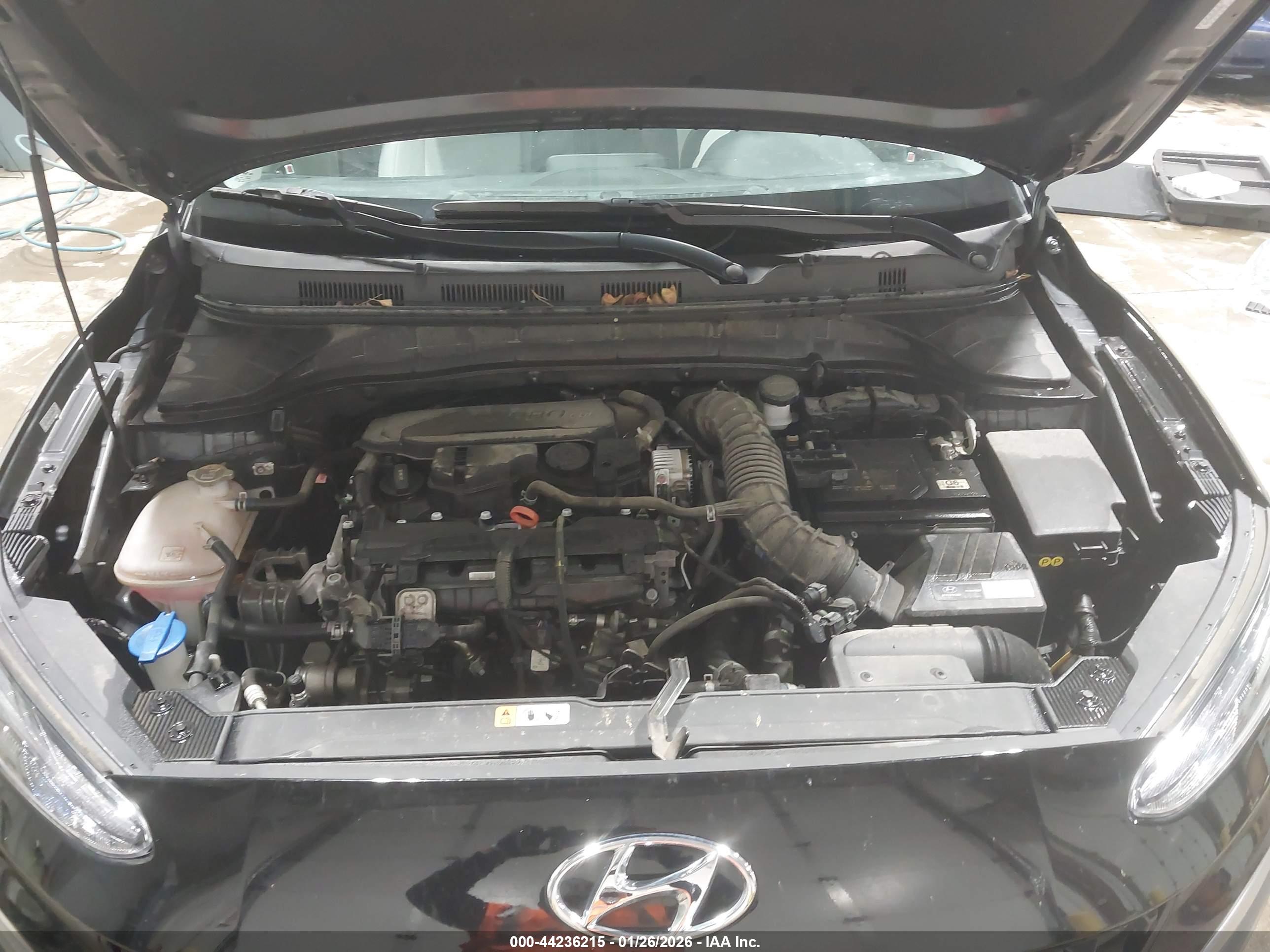 HYUNDAI KONA image 10