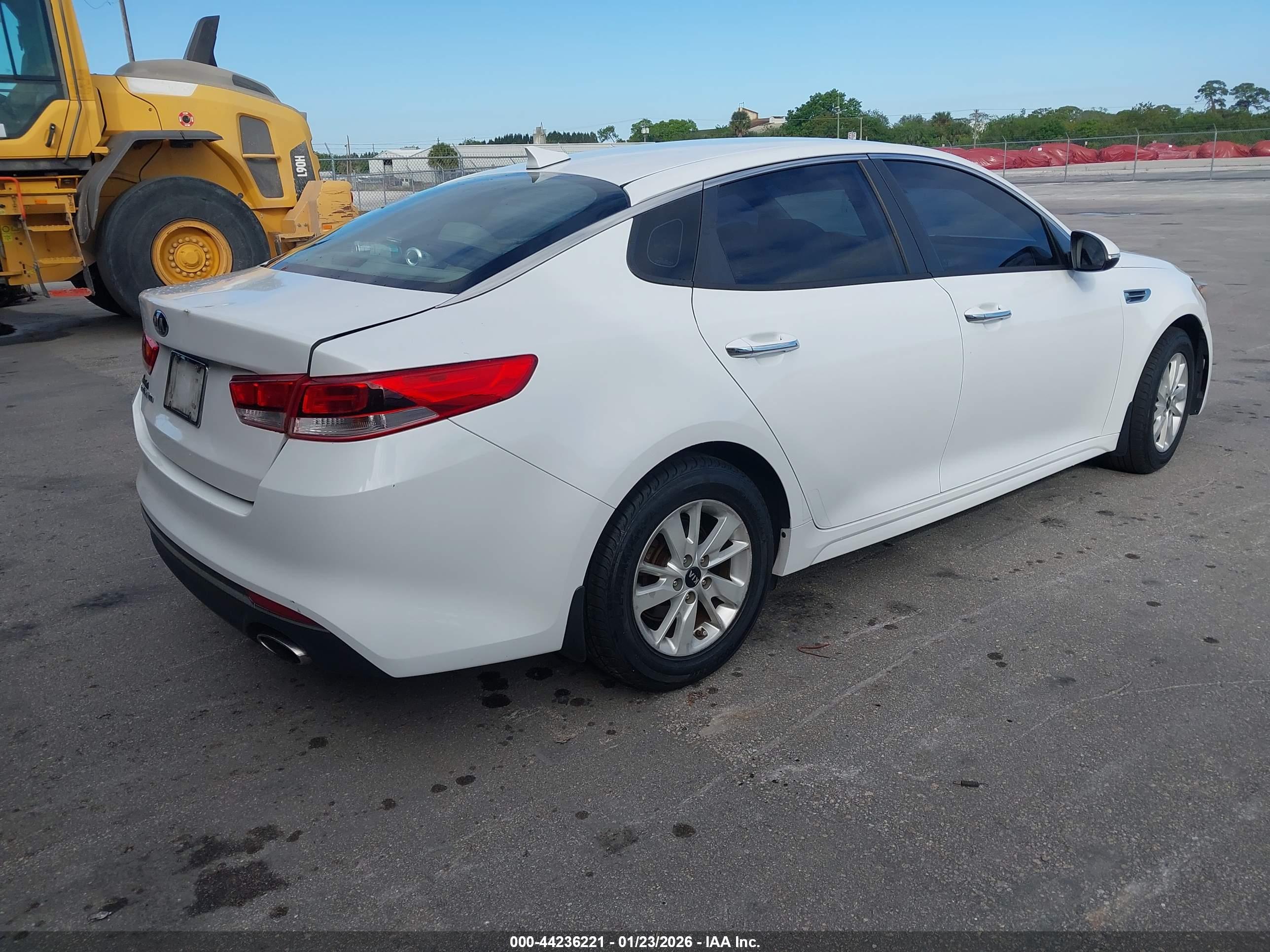 KIA OPTIMA image 4