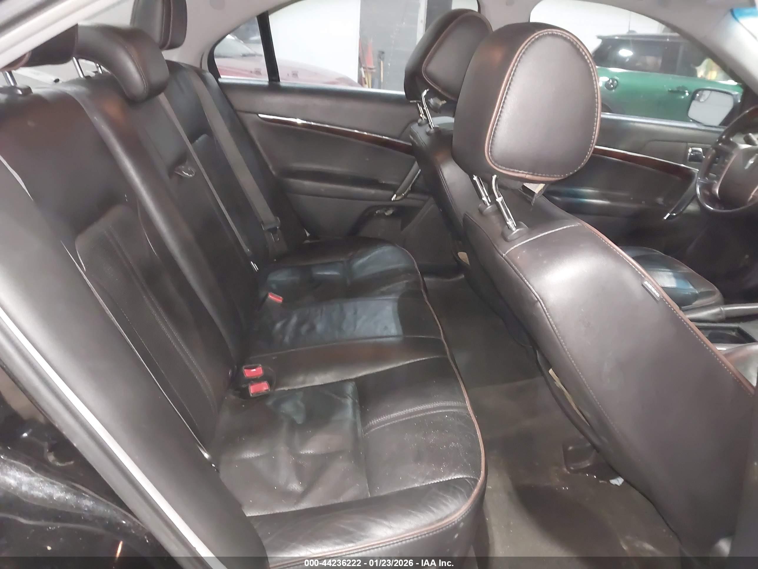 LINCOLN MKZ image 8