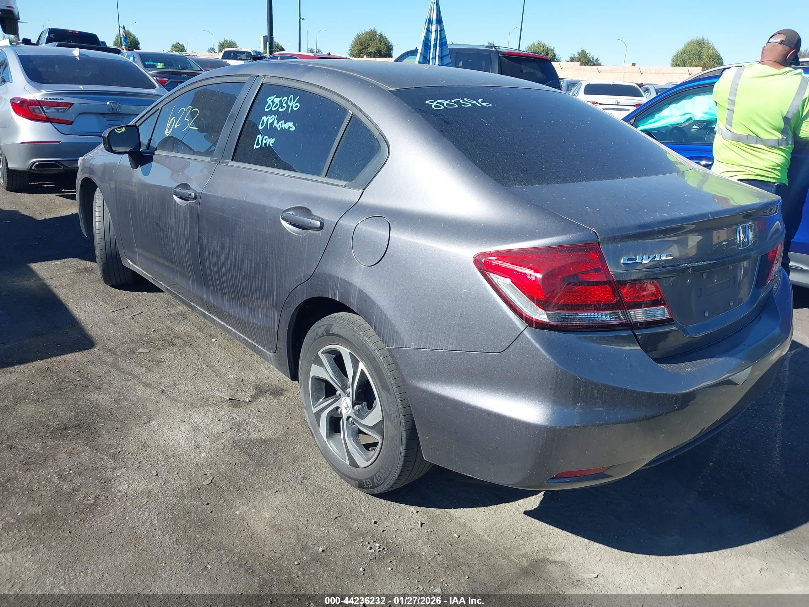 HONDA CIVIC image 3