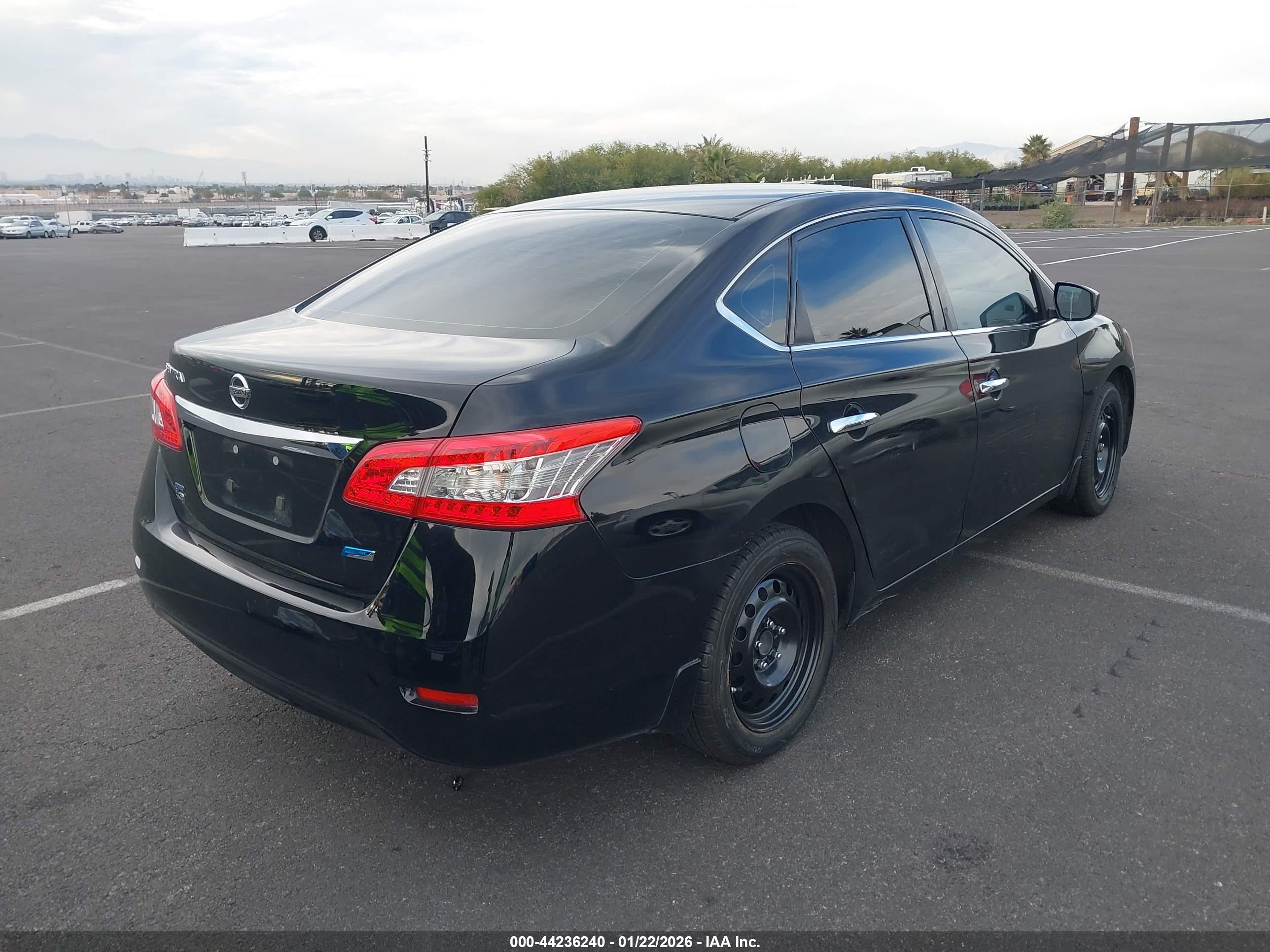 NISSAN SENTRA image 4