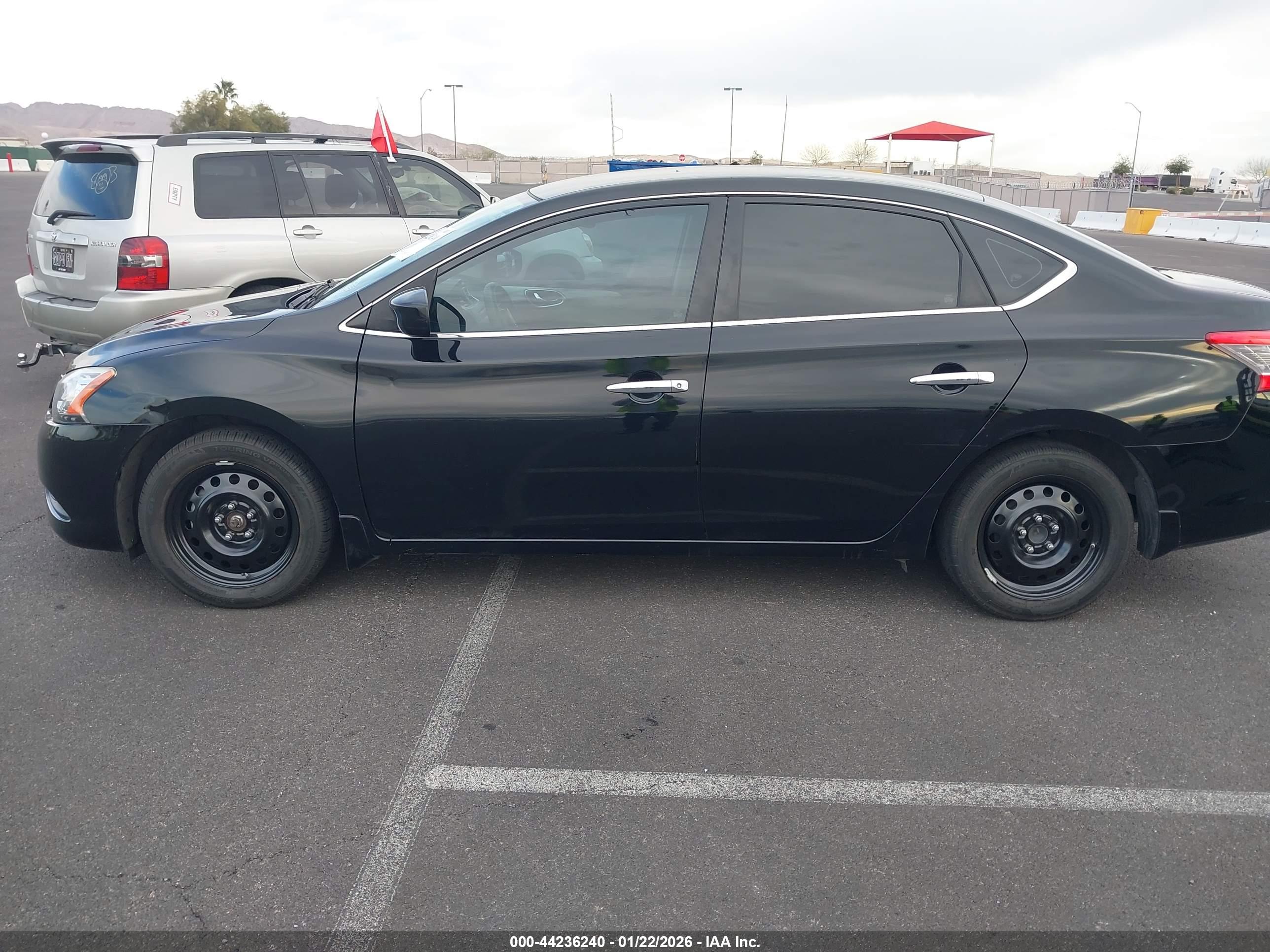 NISSAN SENTRA image 6