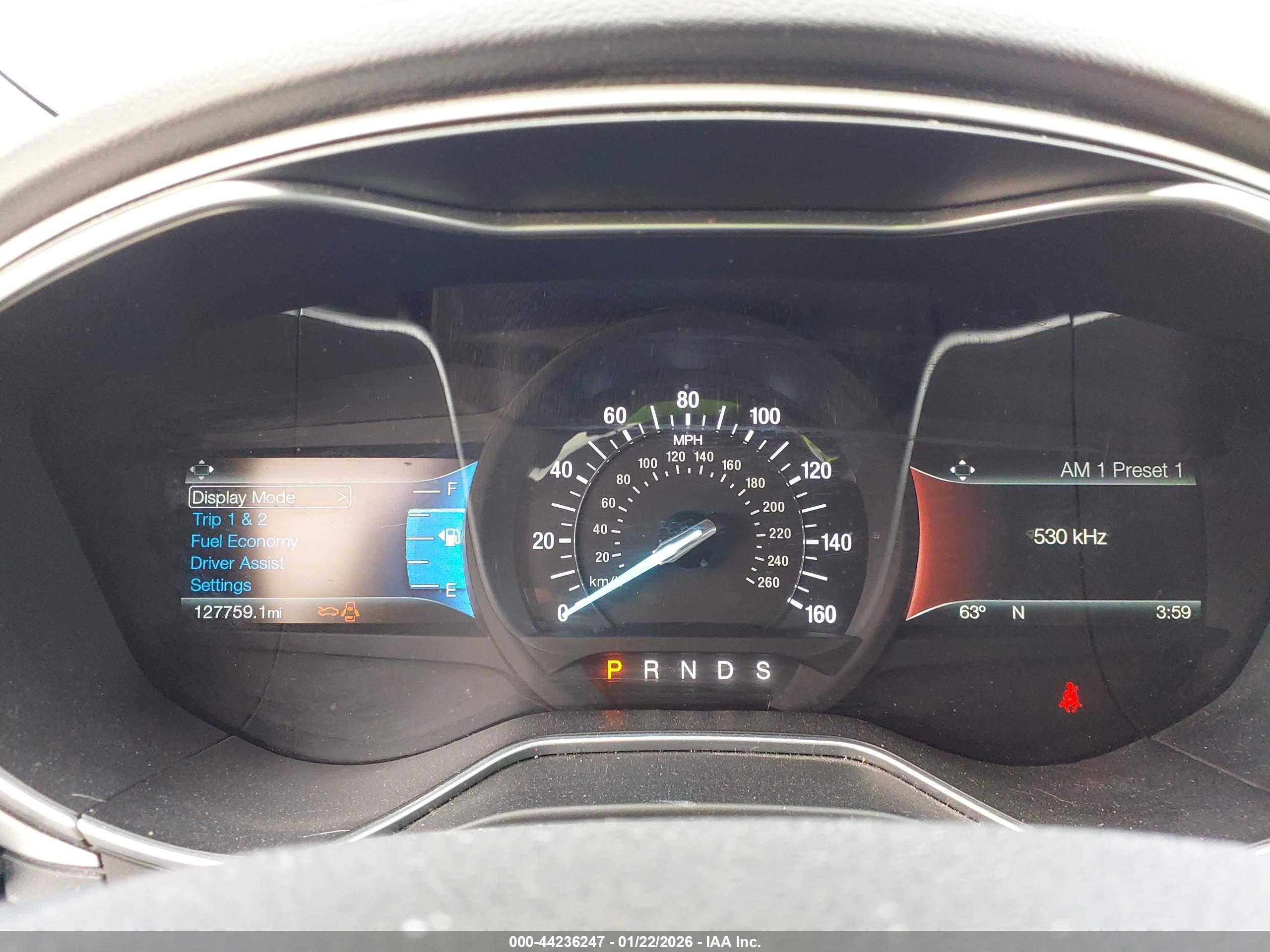FORD FUSION image 7