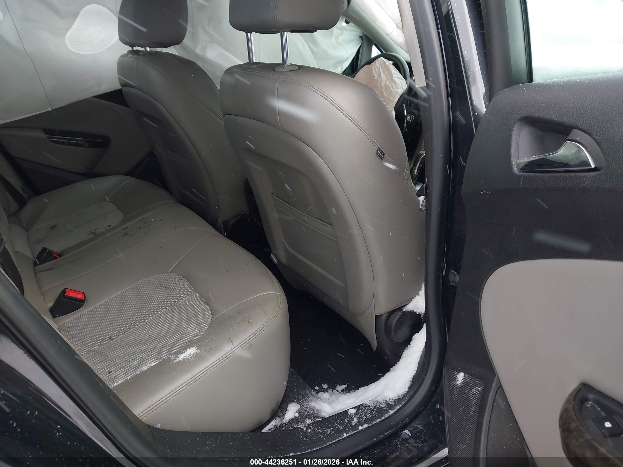 BUICK VERANO image 8