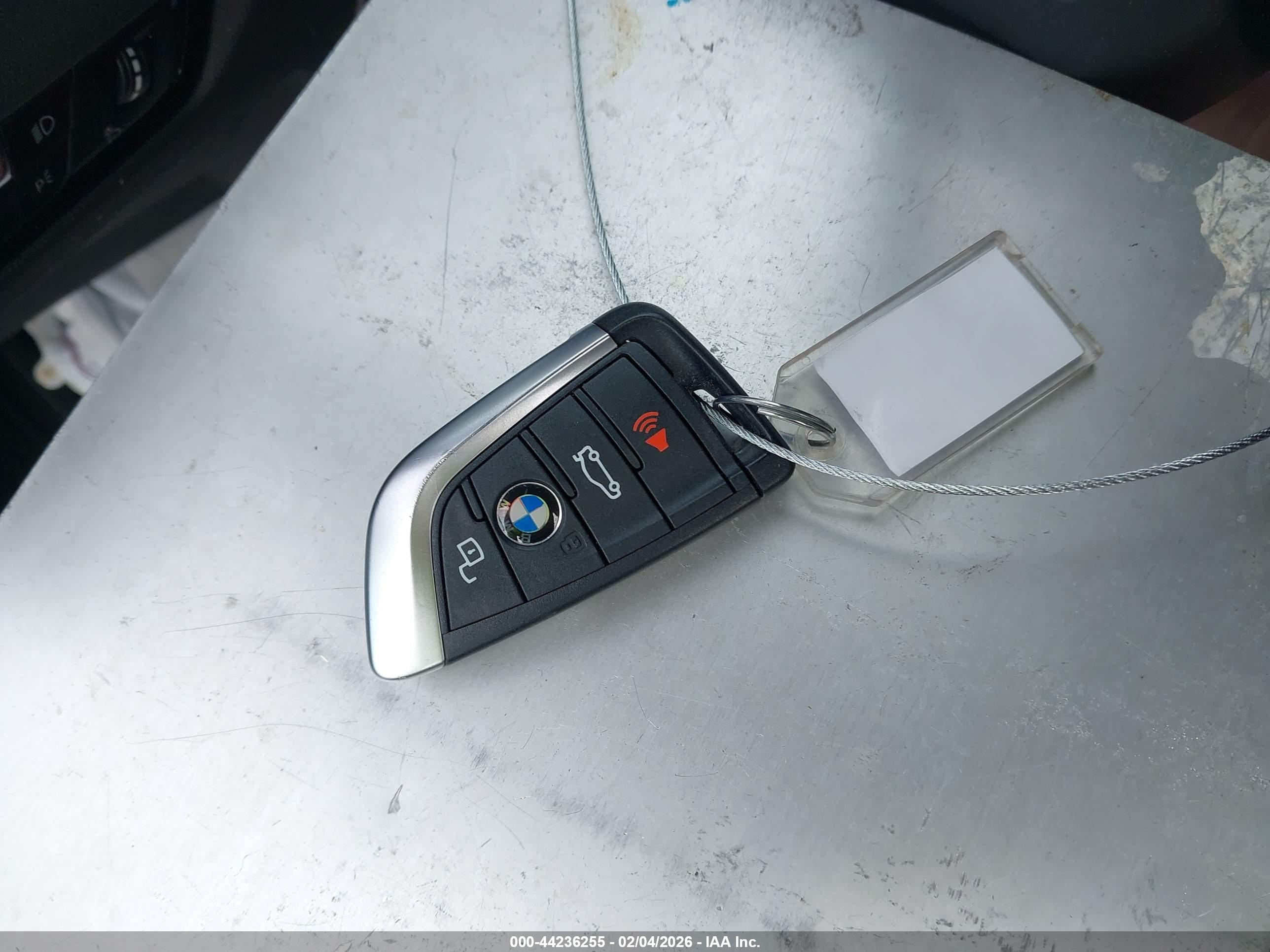 BMW 330I image 11