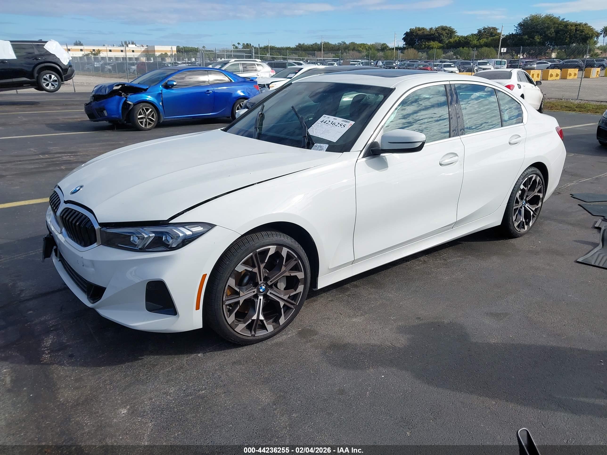 BMW 330I image 2