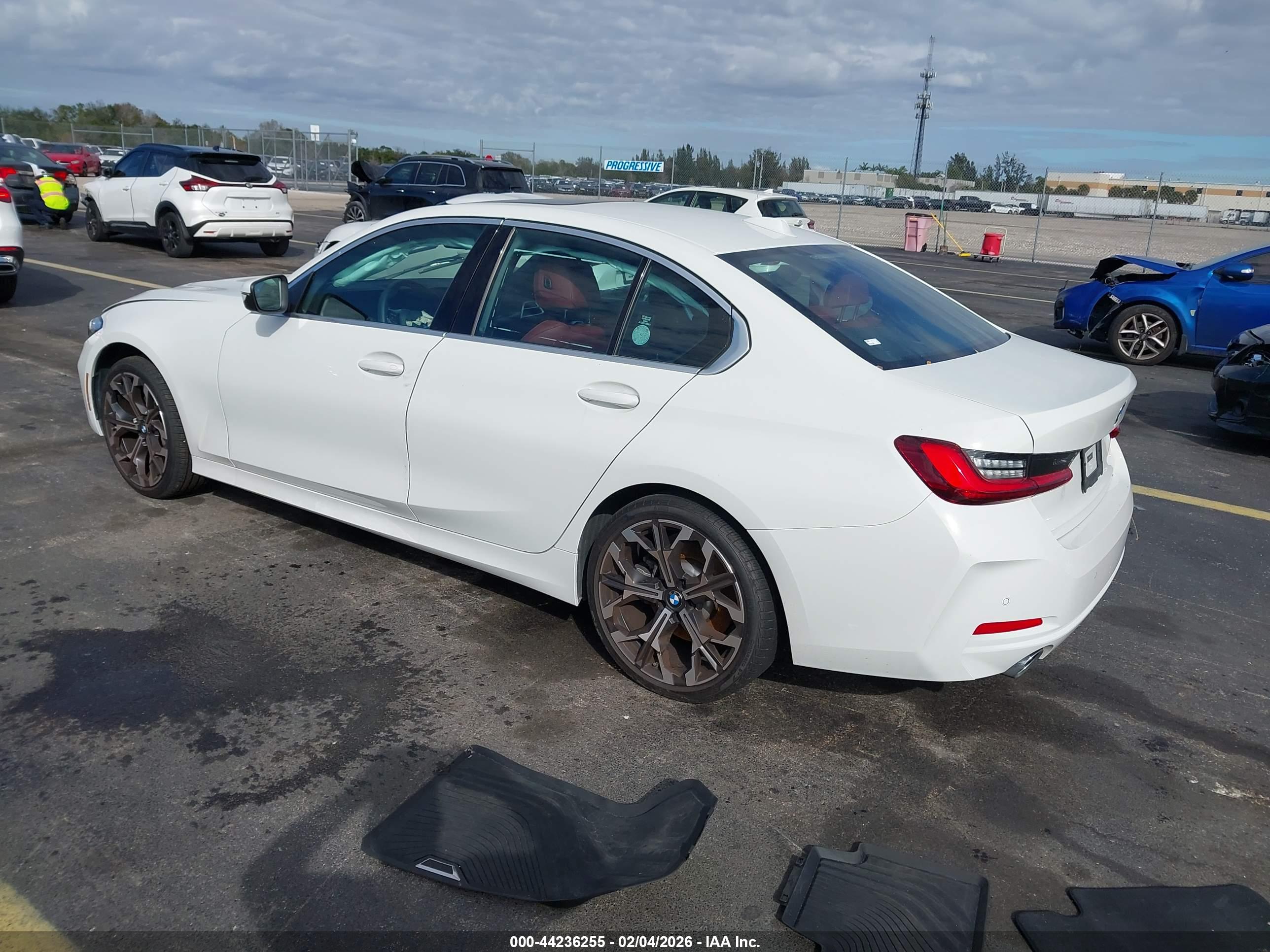 BMW 330I image 3