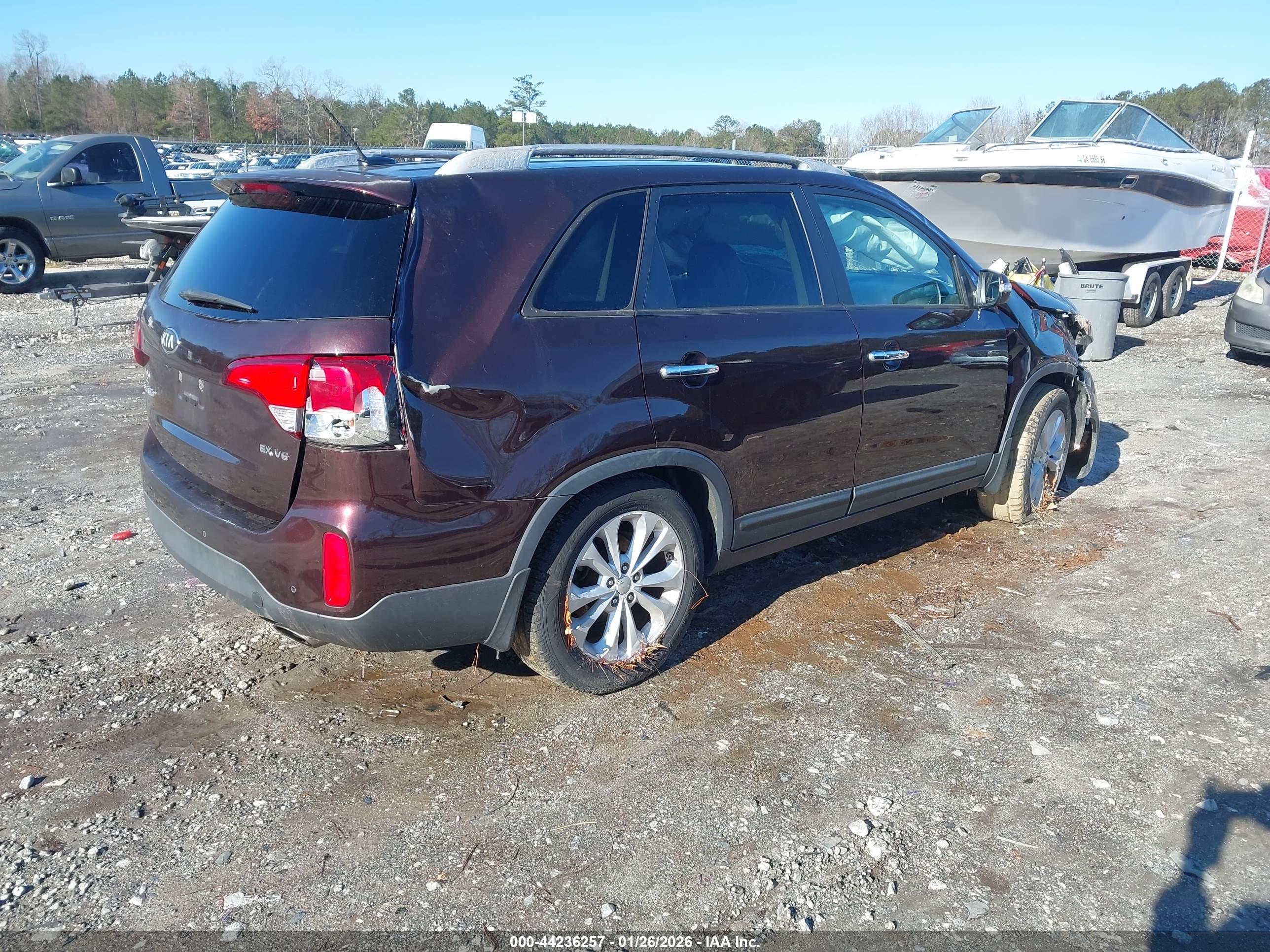 KIA SORENTO image 4