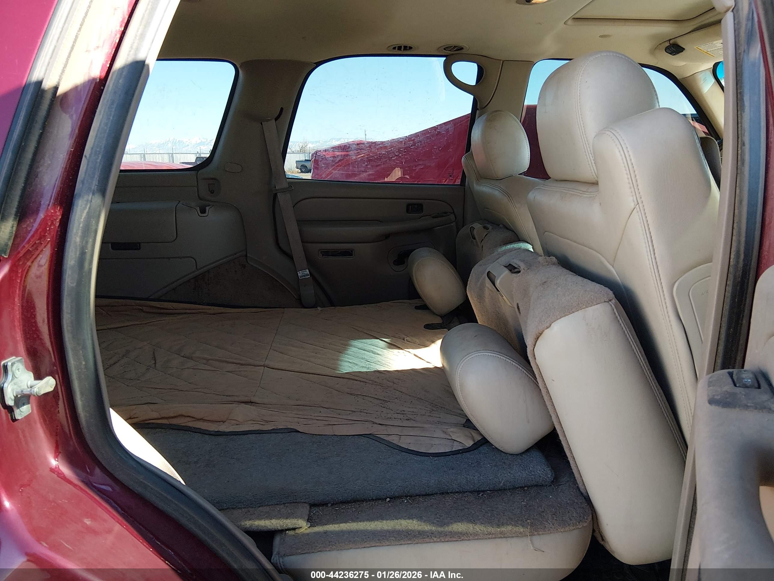 CHEVROLET TAHOE image 8
