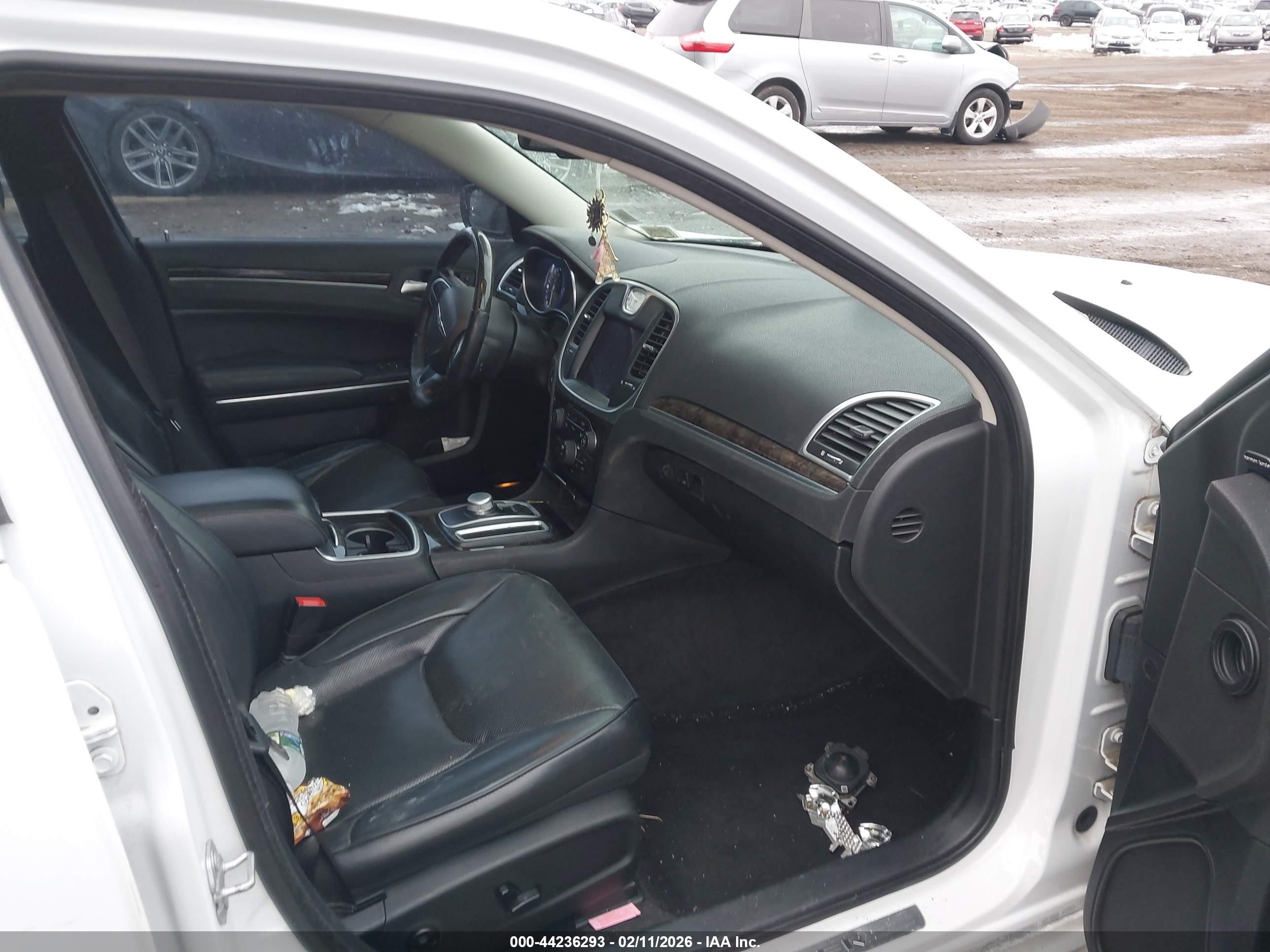 CHRYSLER 300C image 5