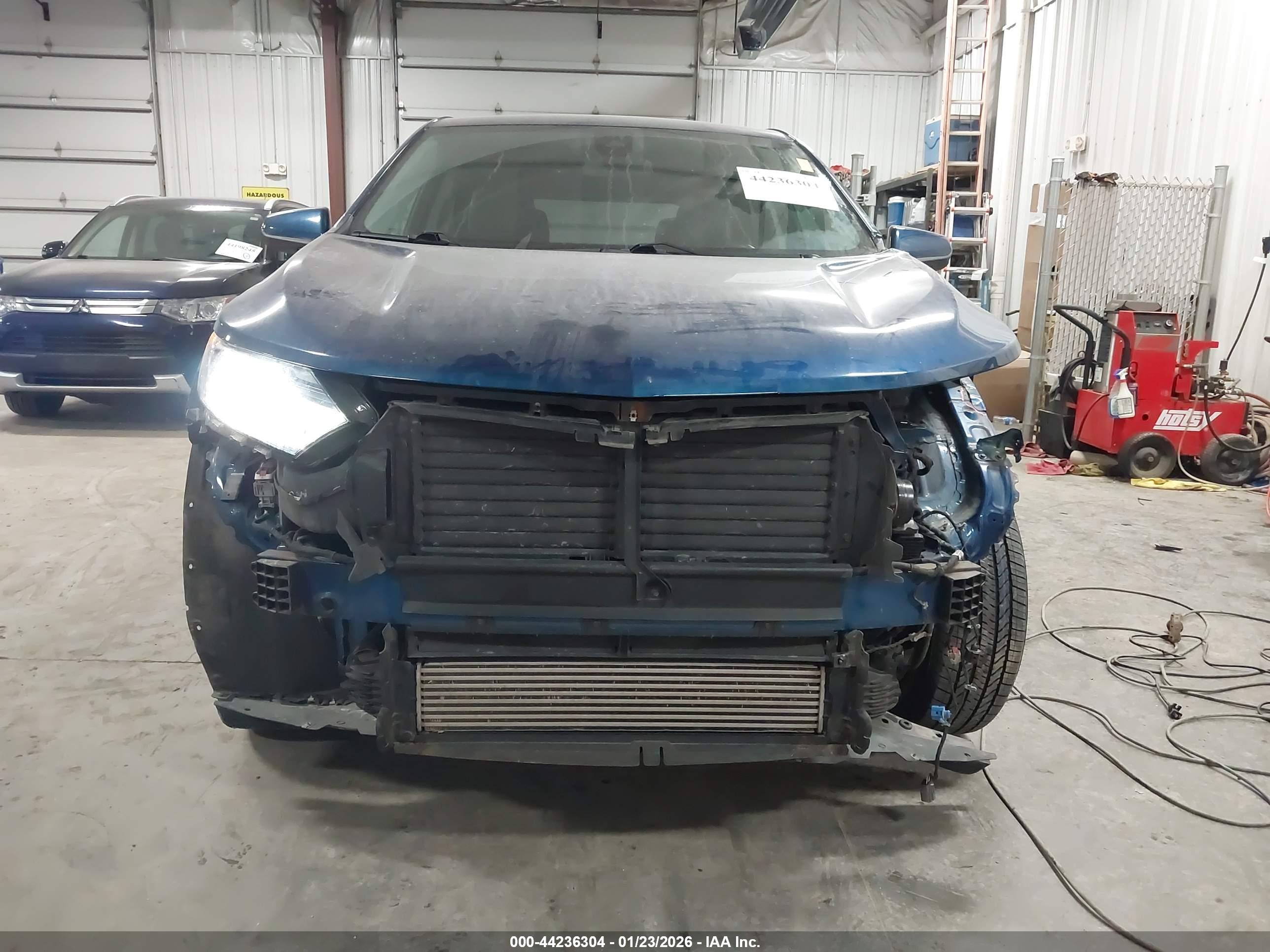 CHEVROLET EQUINOX image 6