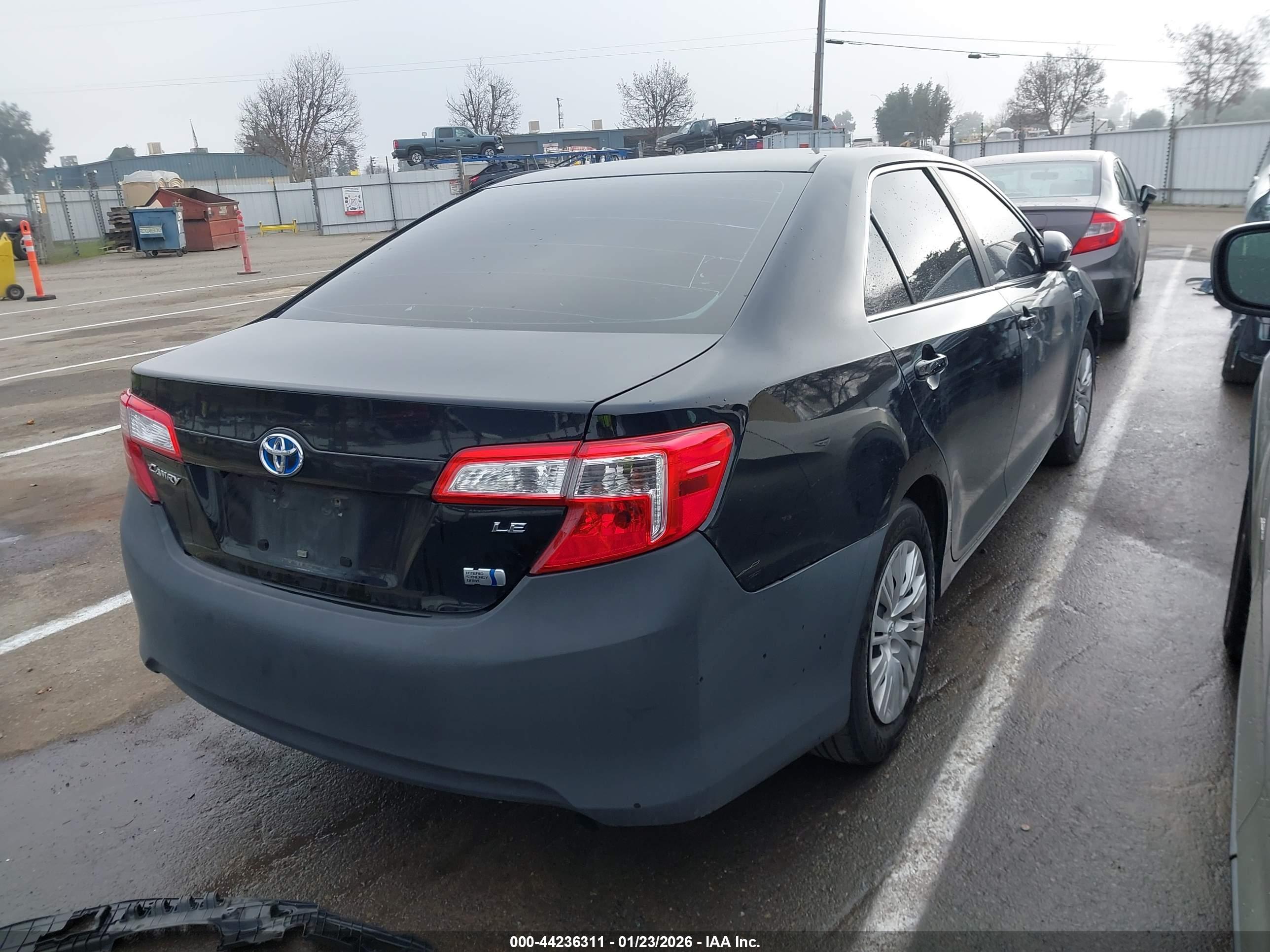 TOYOTA CAMRY image 4