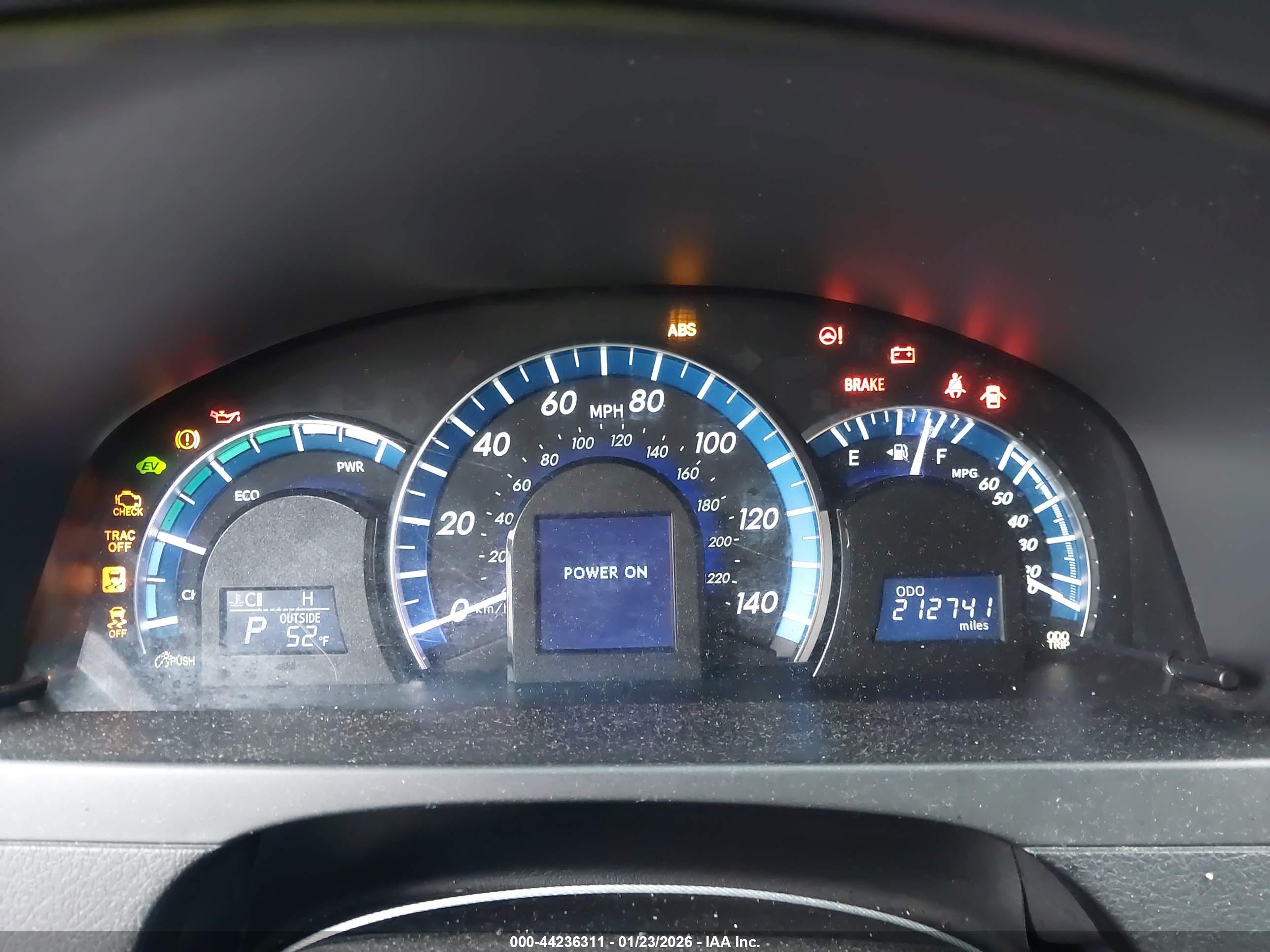 TOYOTA CAMRY image 7