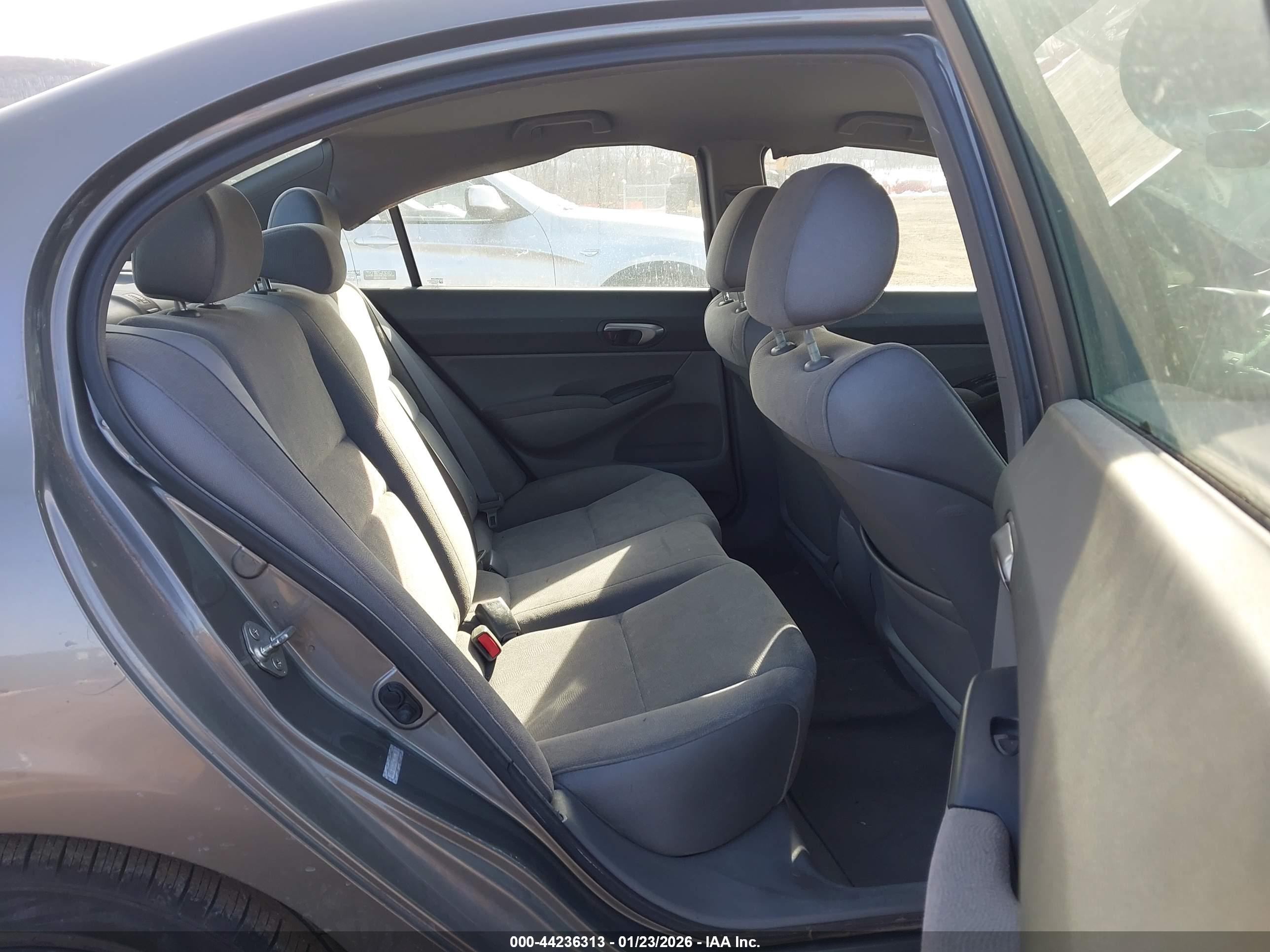 HONDA CIVIC image 8