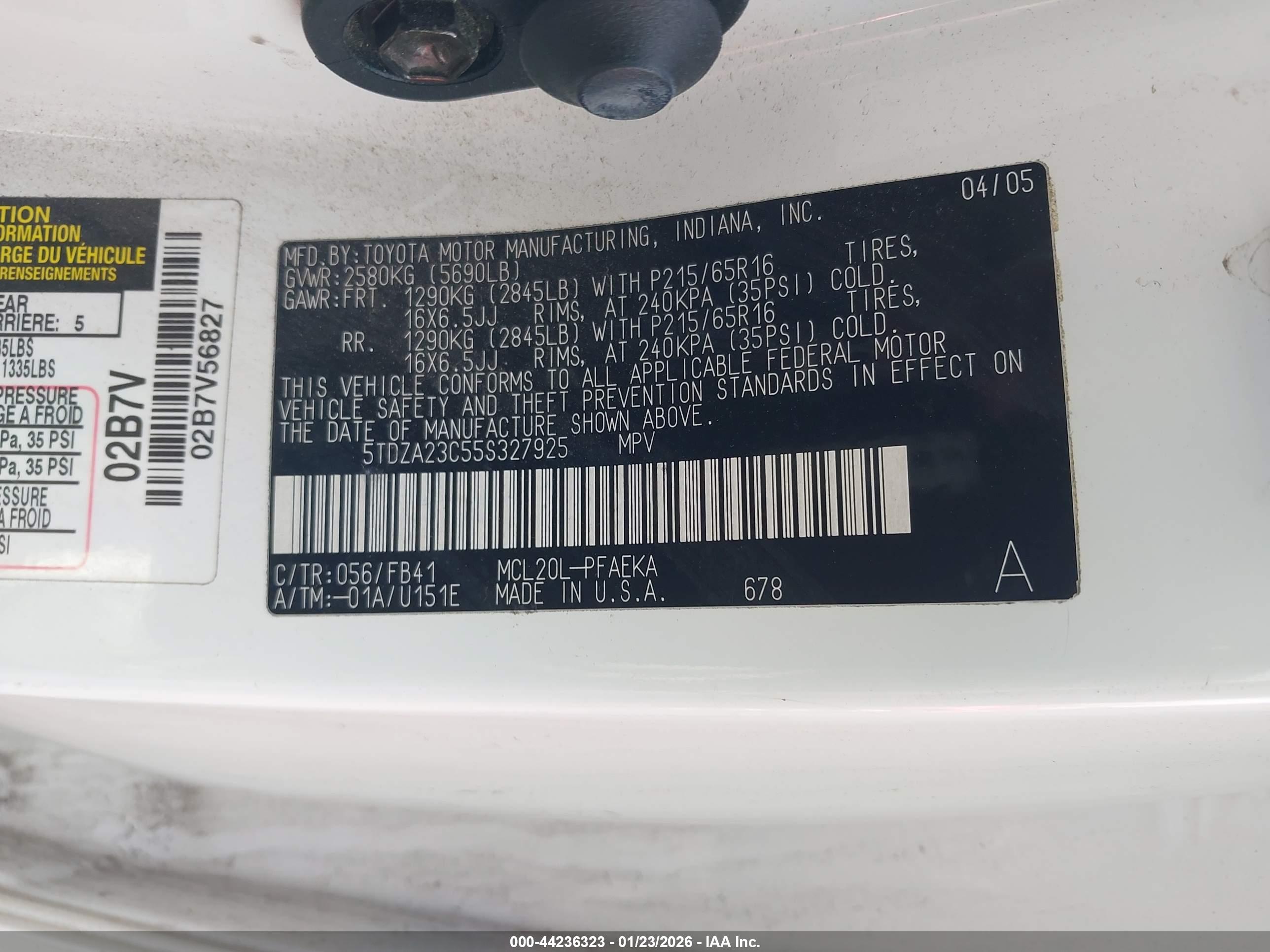 TOYOTA SIENNA image 9