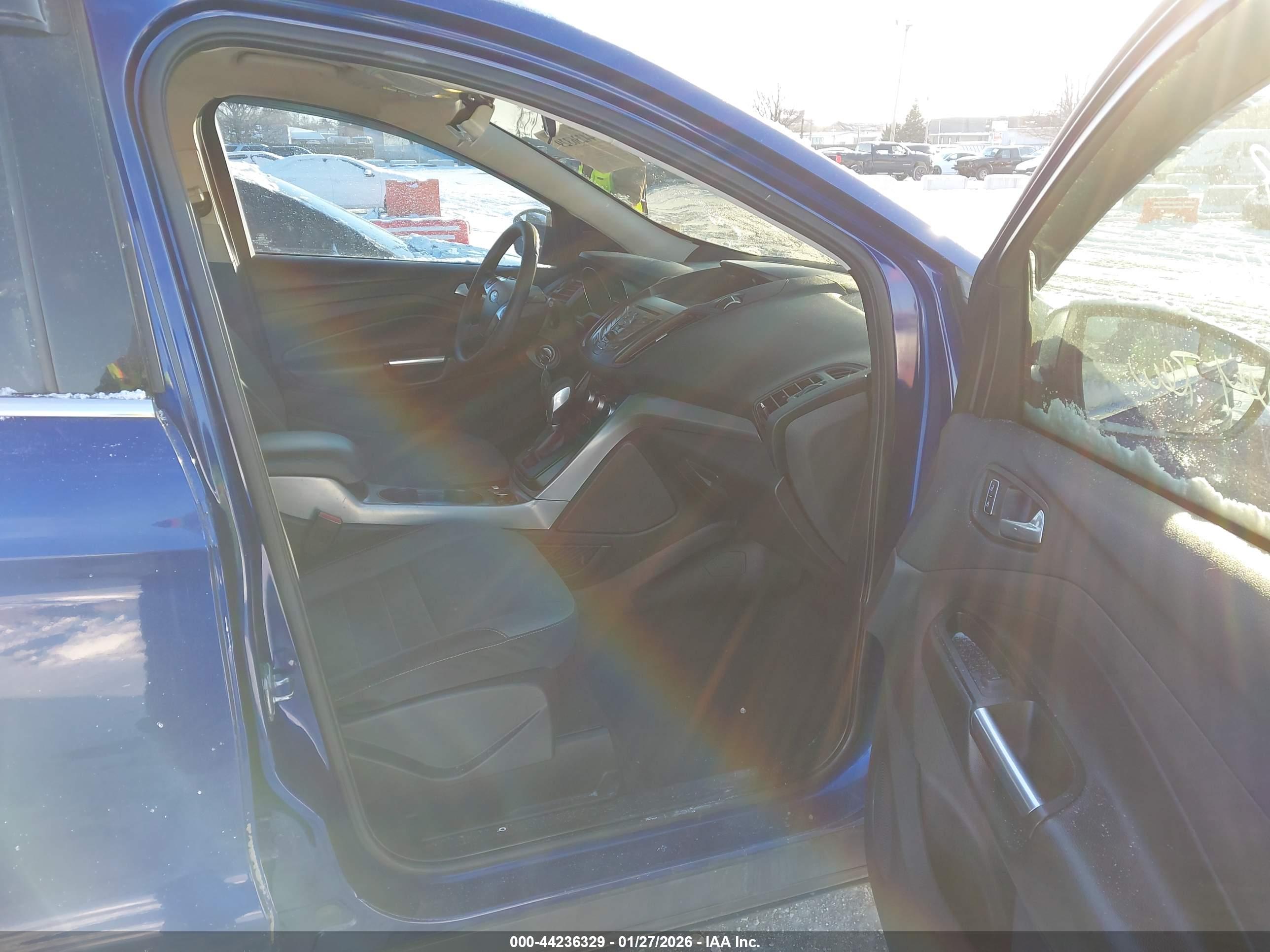 FORD ESCAPE image 5