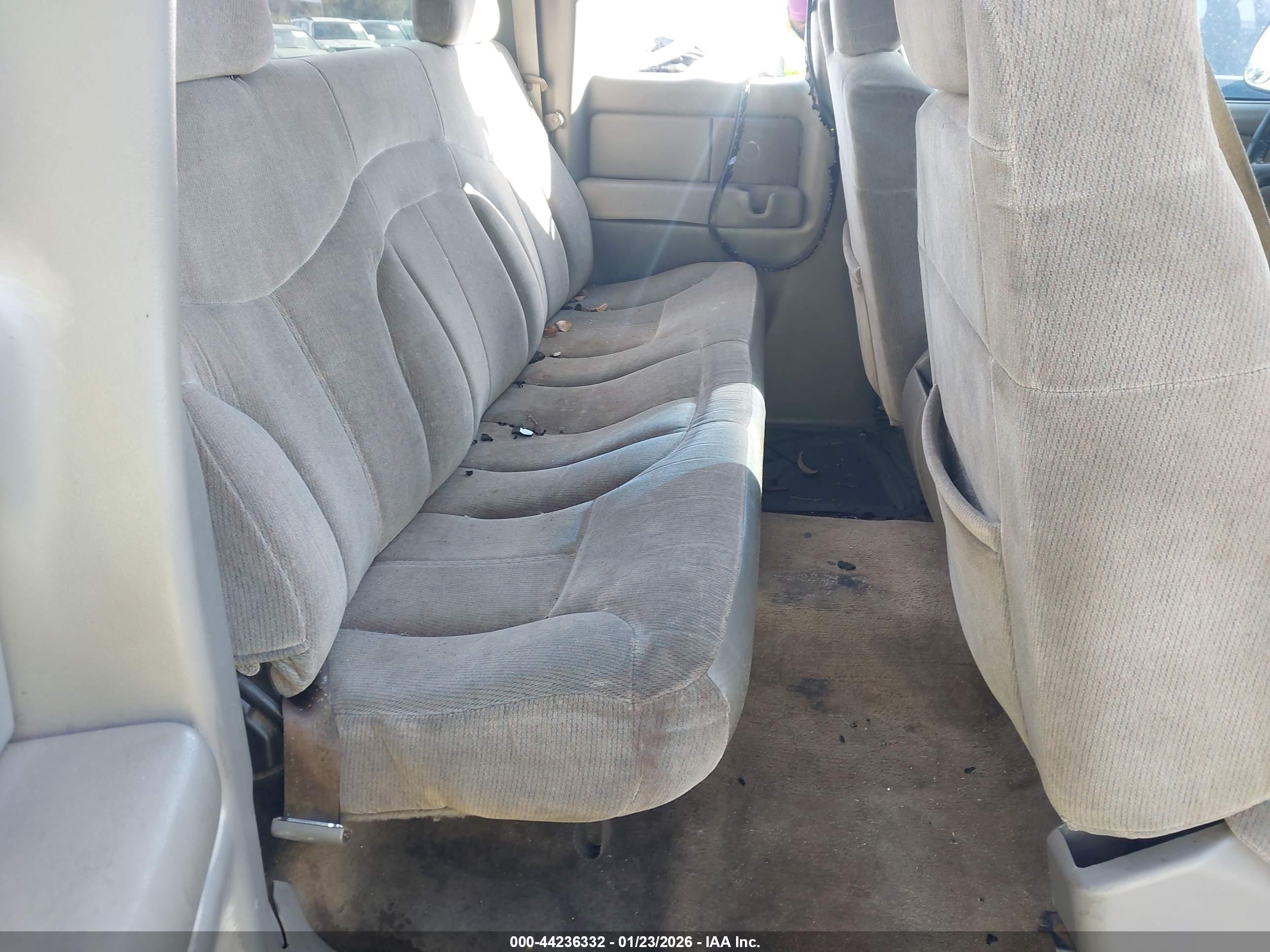 GMC SIERRA image 8