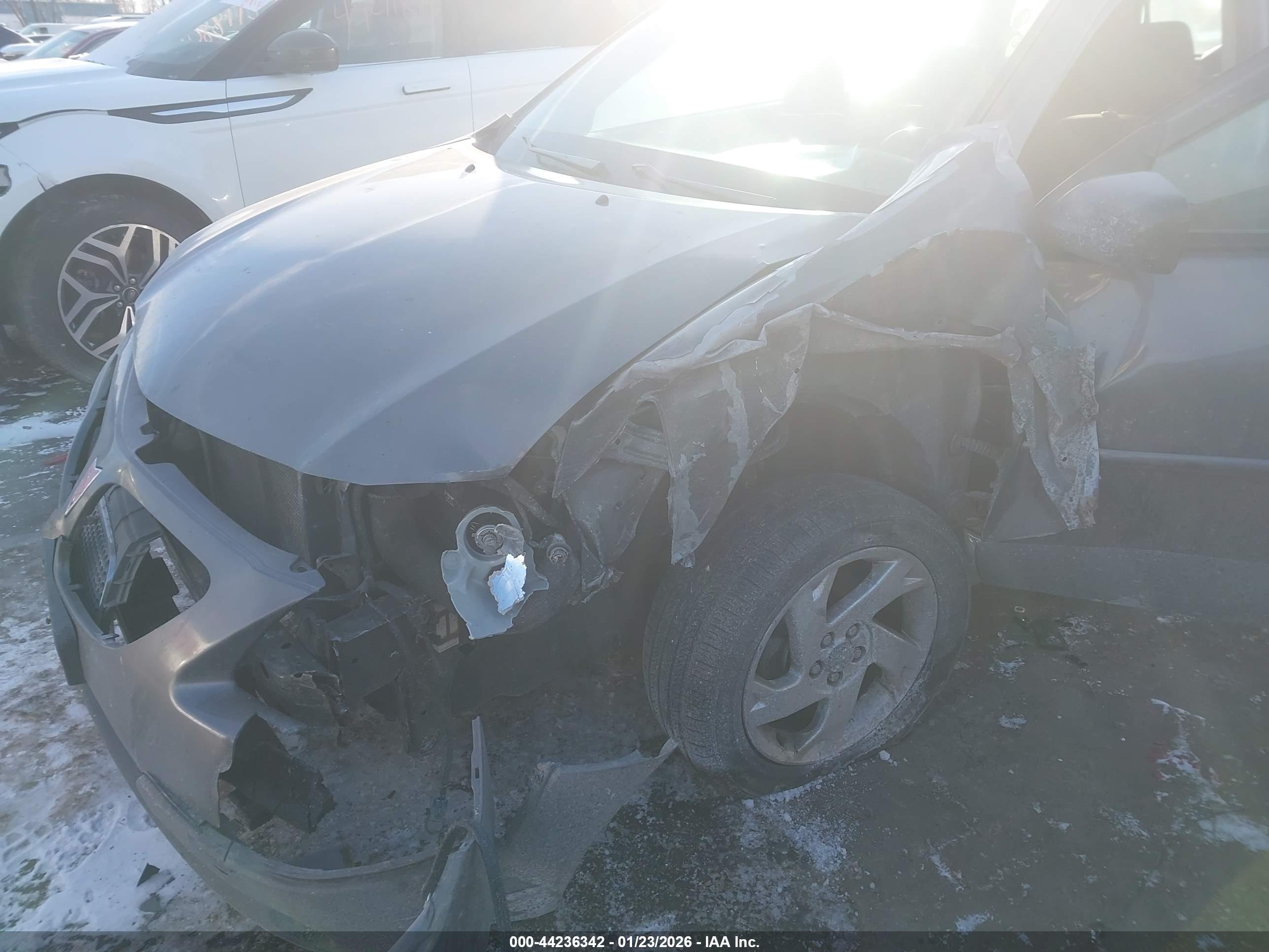 PONTIAC VIBE image 6