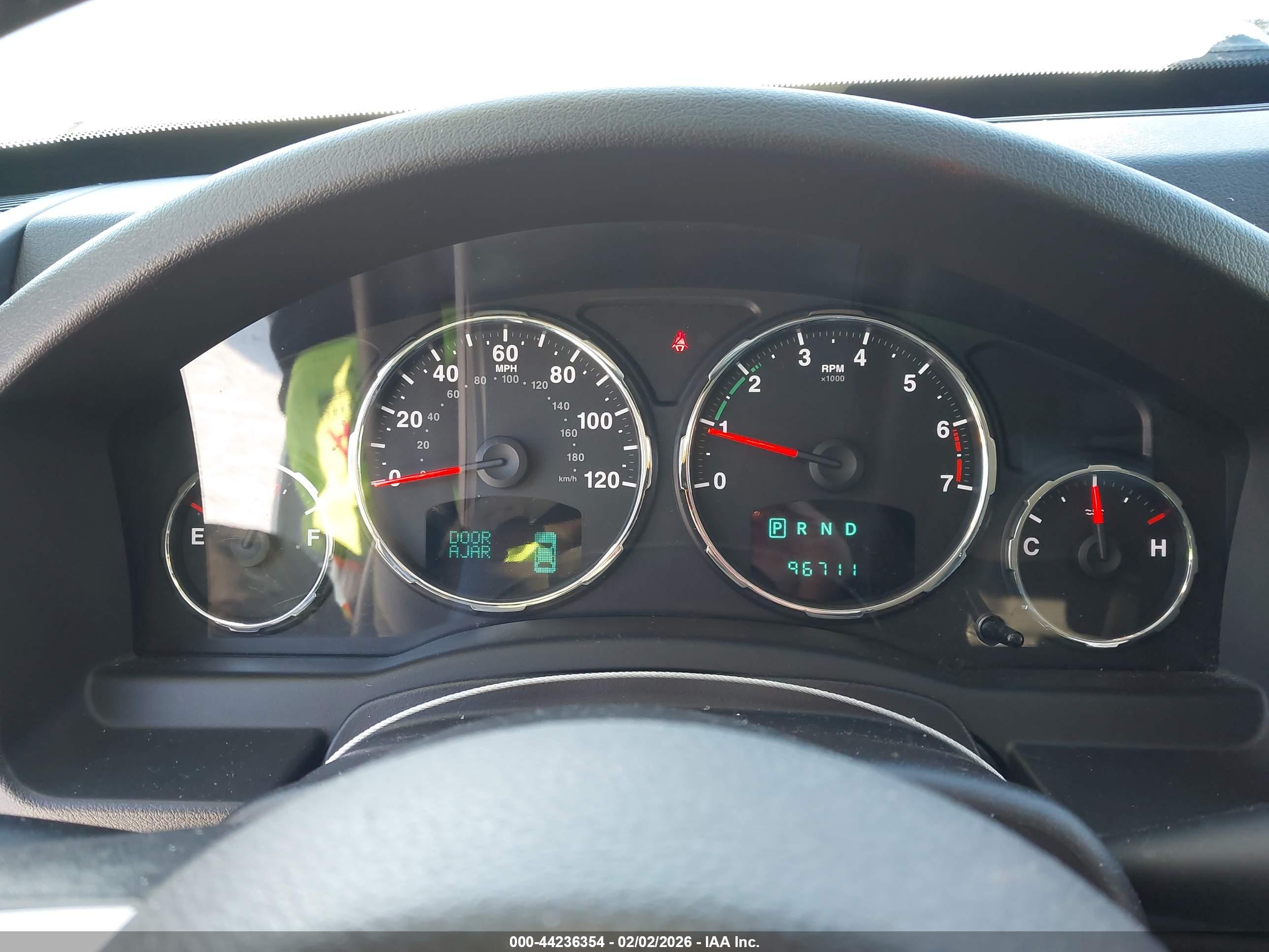 JEEP LIBERTY image 7