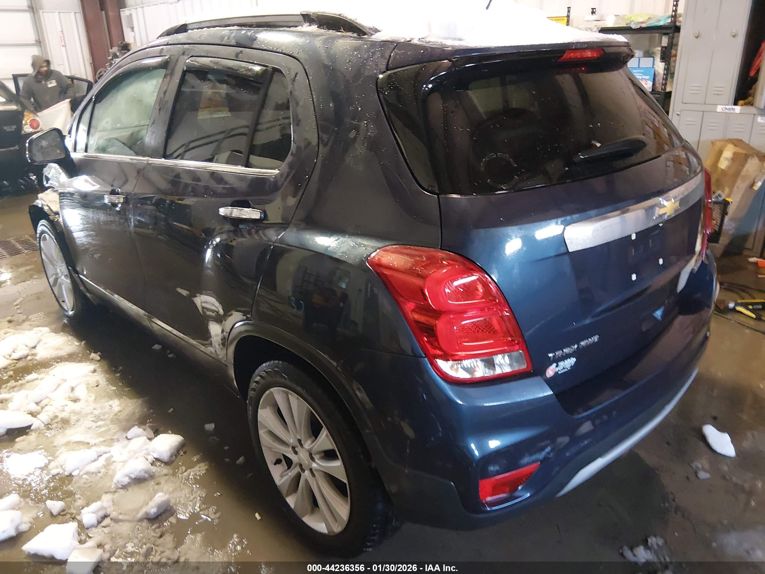 CHEVROLET TRAX image 3