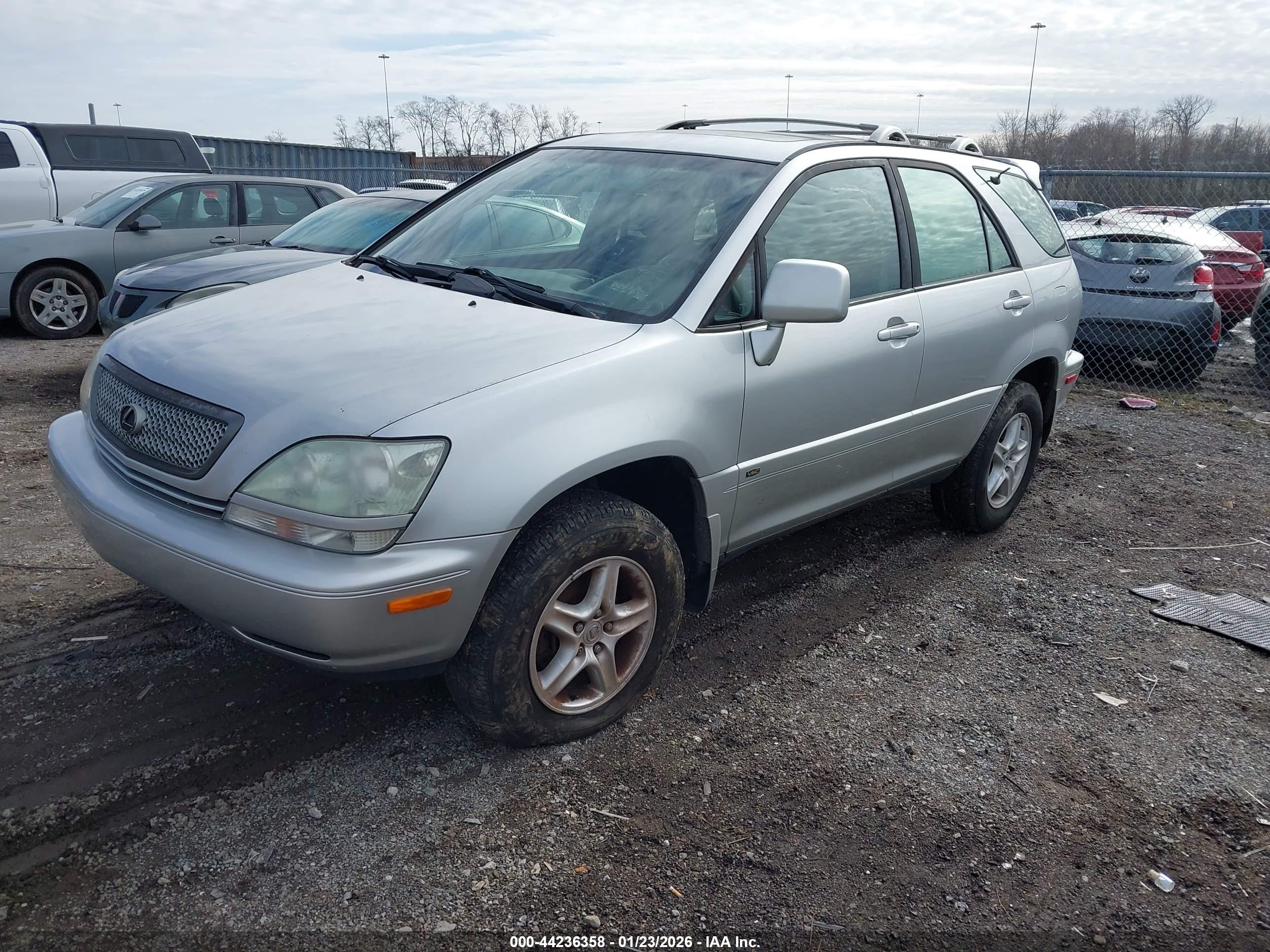 LEXUS RX image 2