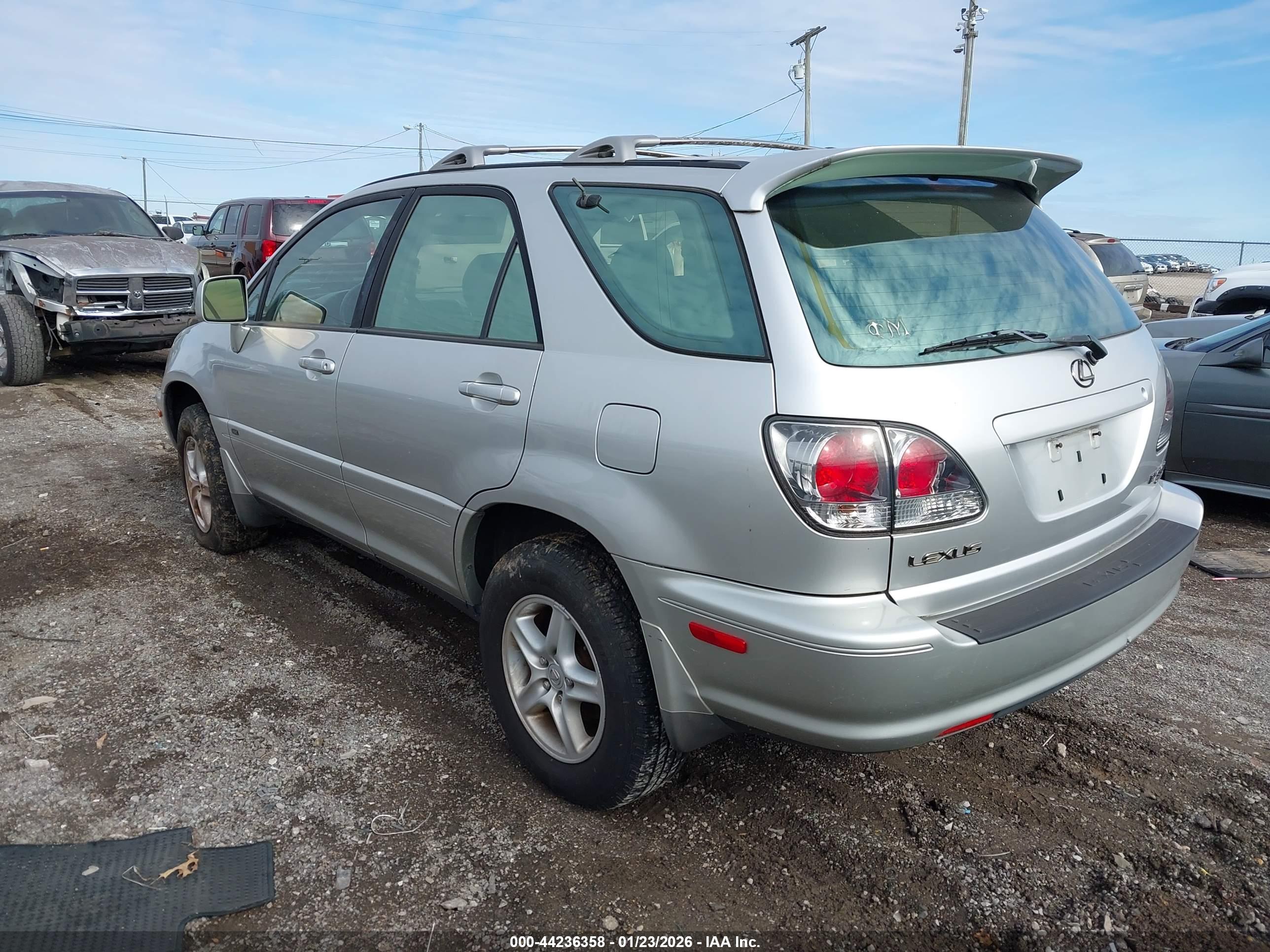 LEXUS RX image 3