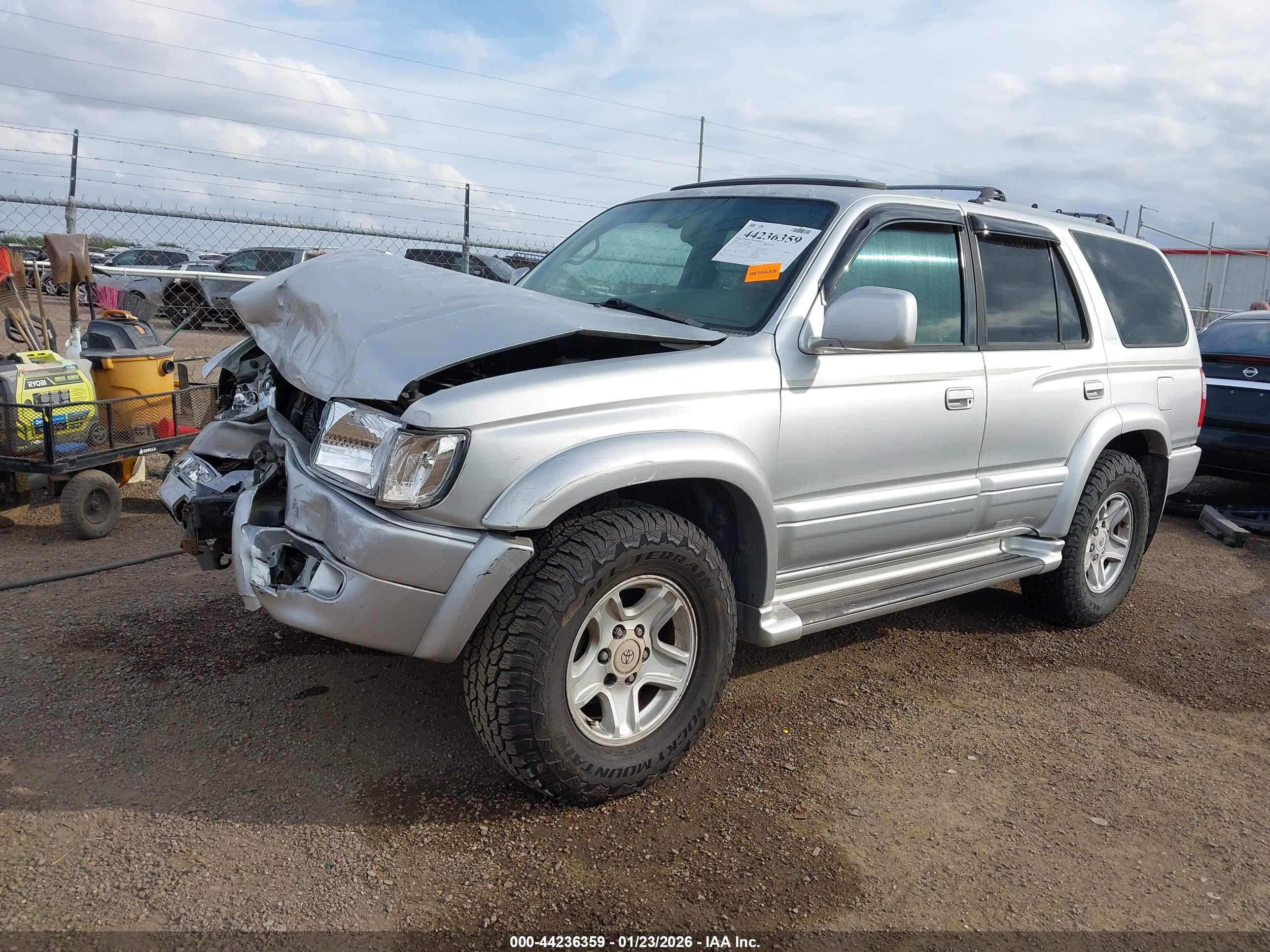TOYOTA 4RUNNER image 2