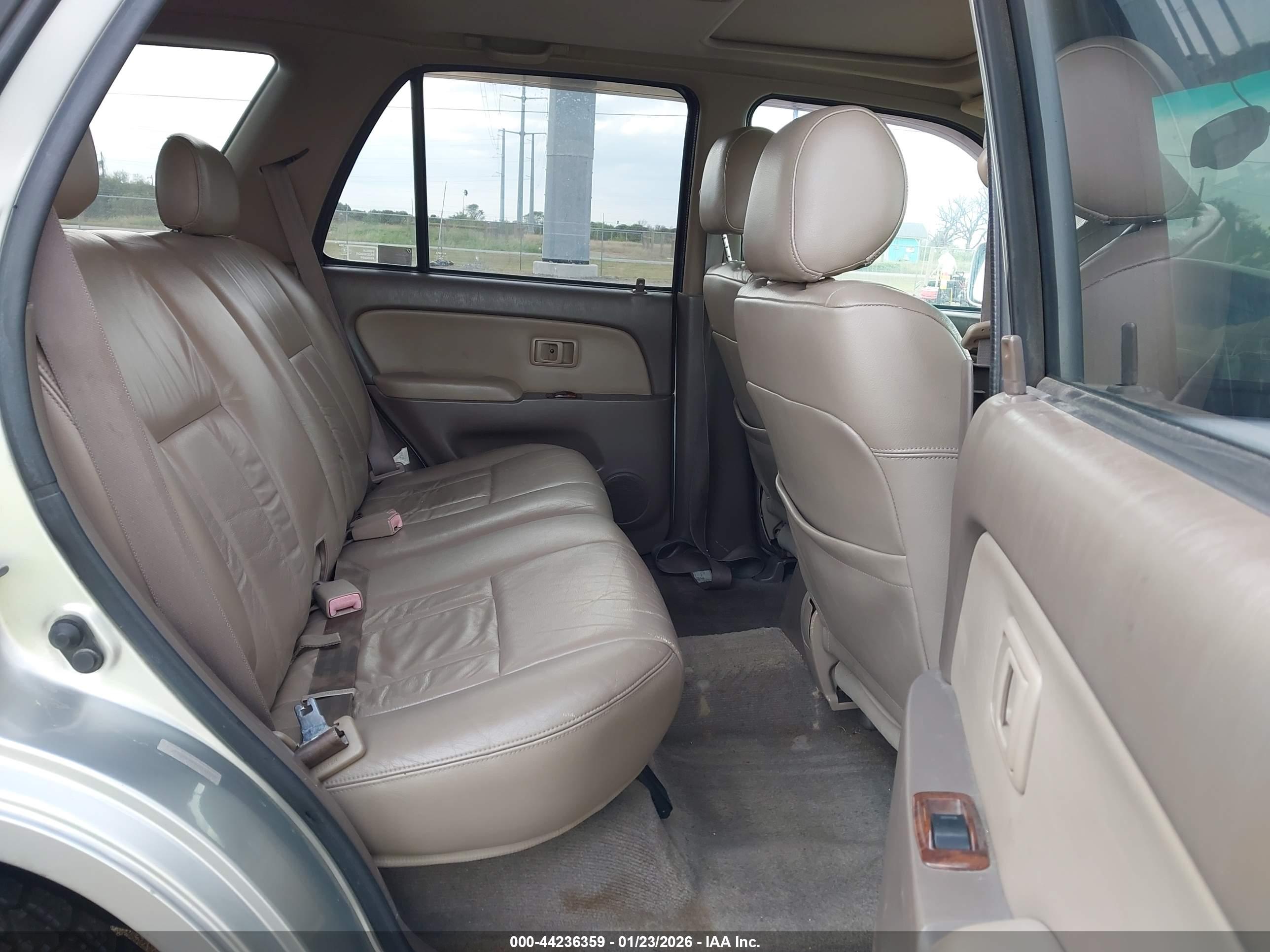 TOYOTA 4RUNNER image 8