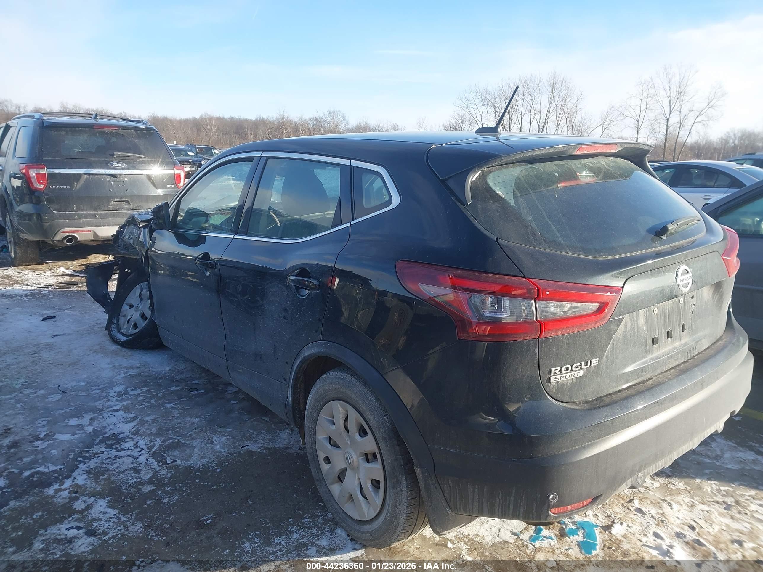 NISSAN ROGUE image 3