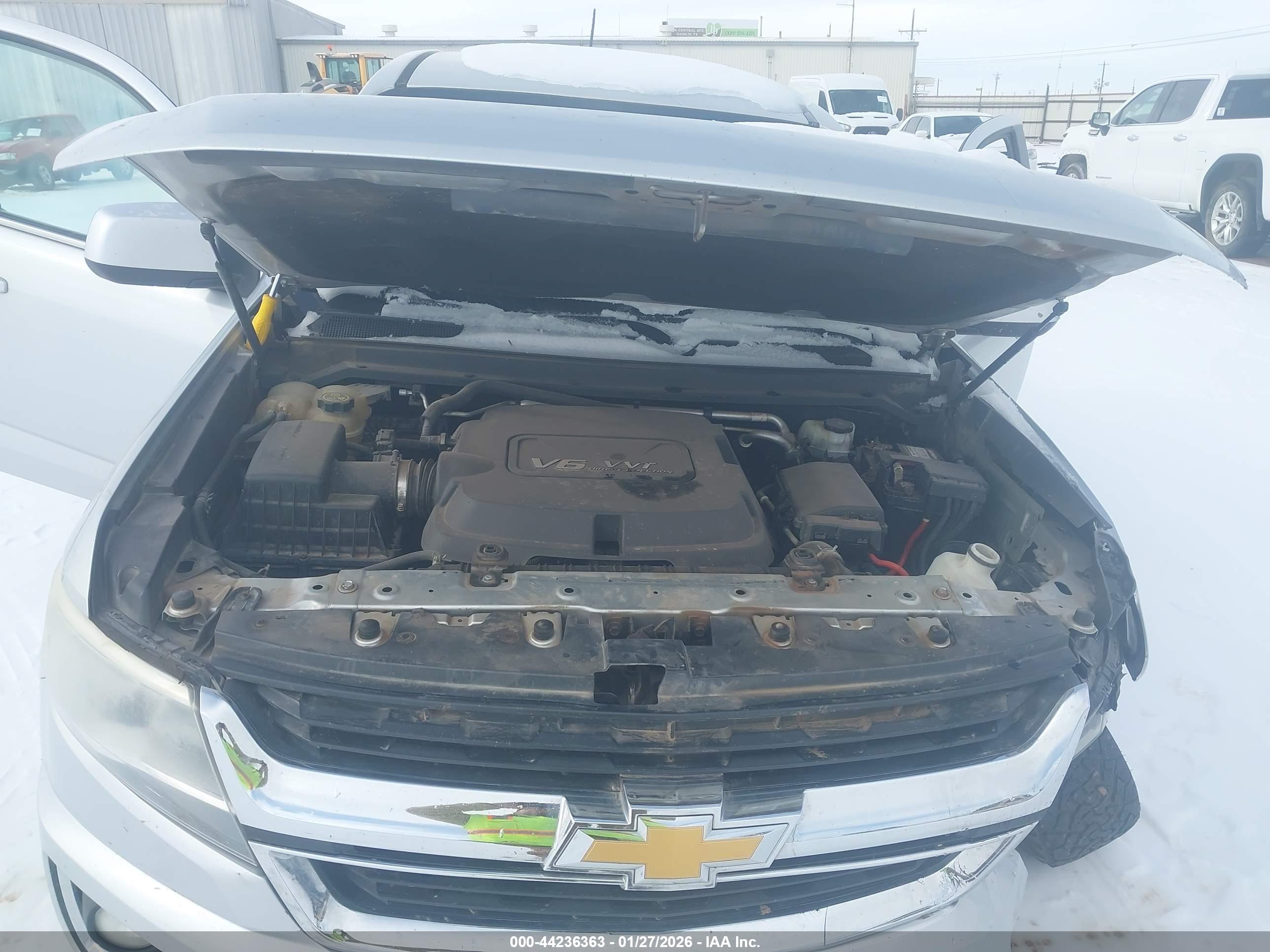 CHEVROLET COLORADO image 10