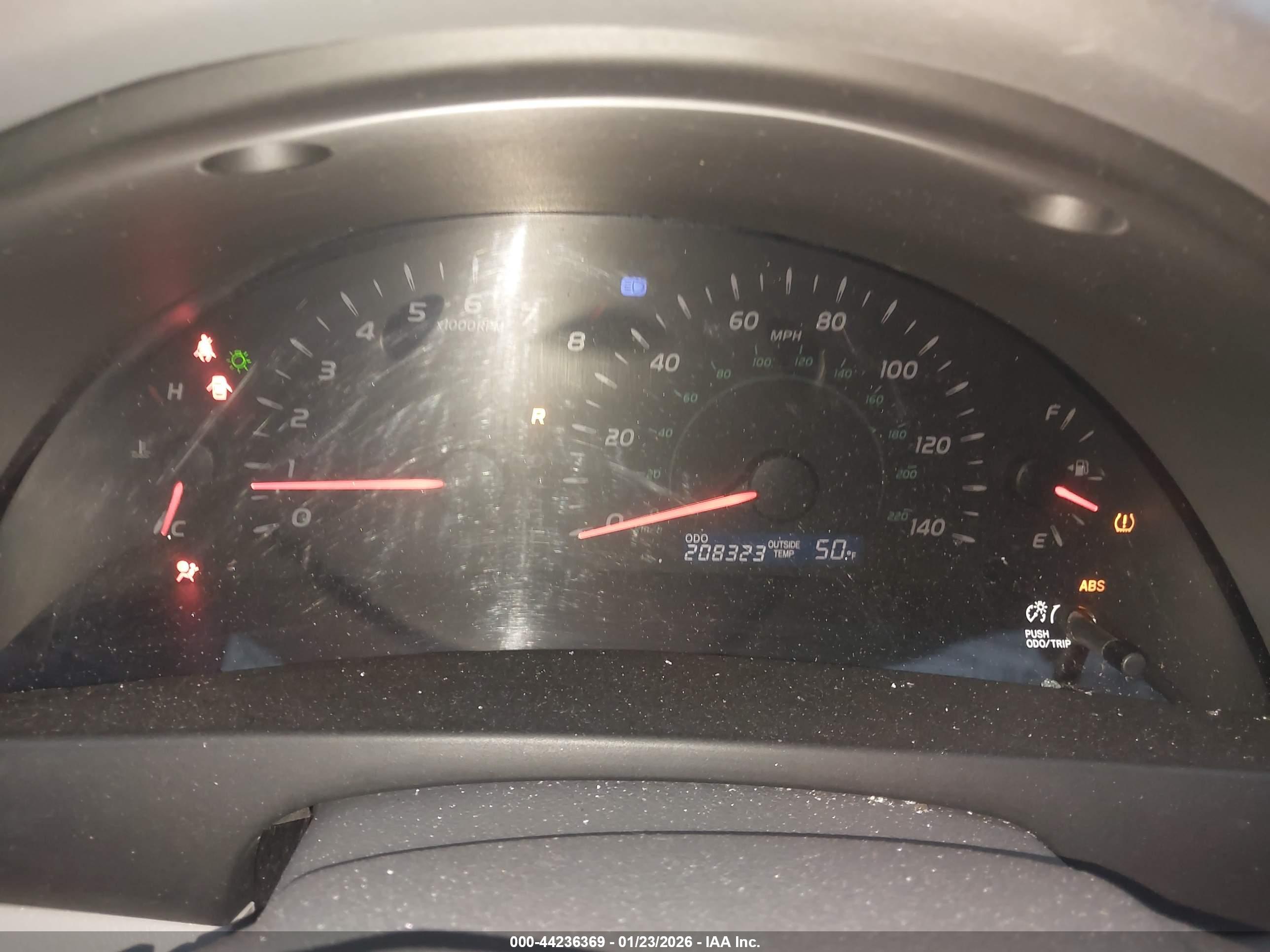 TOYOTA CAMRY image 7