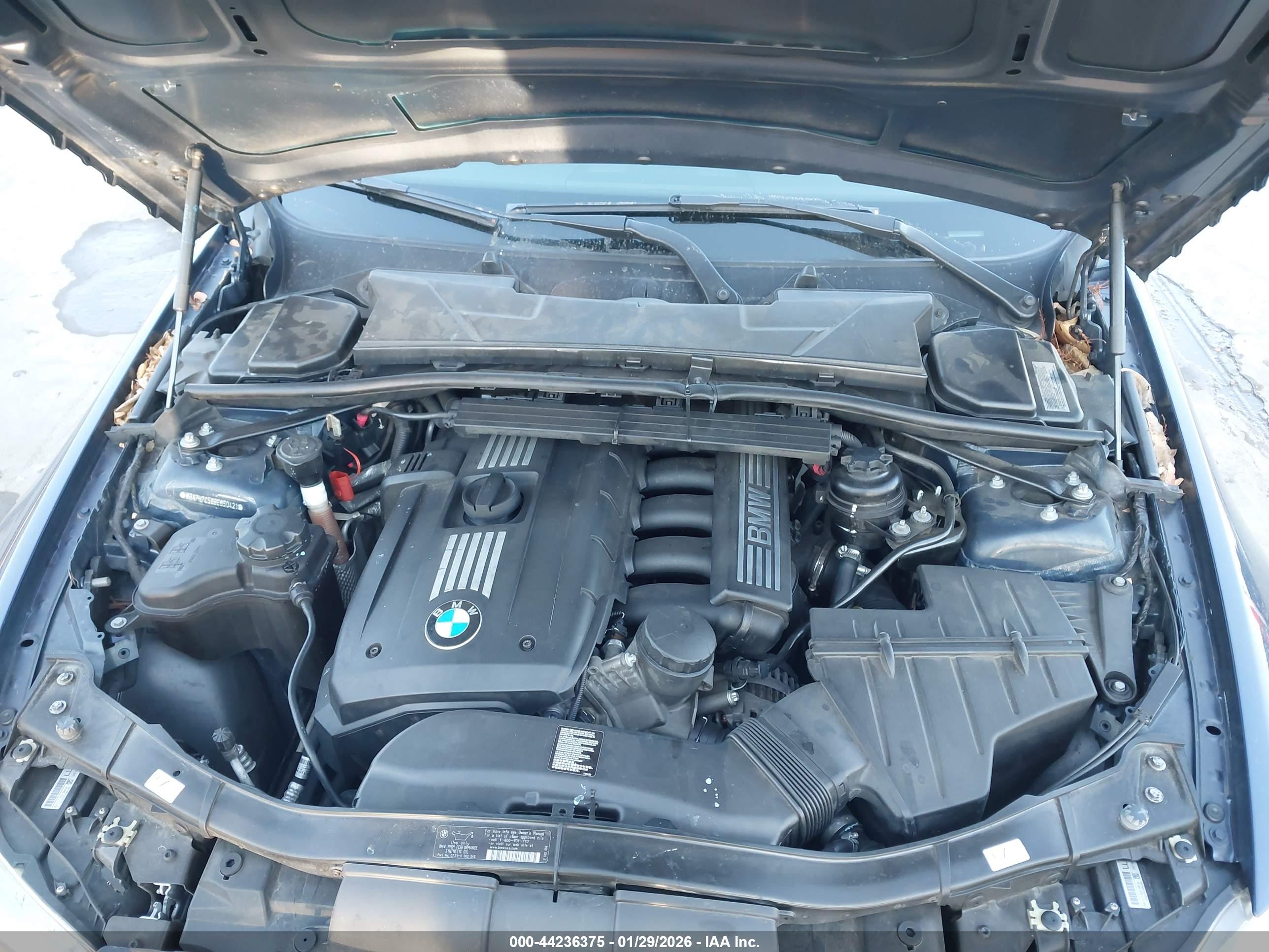BMW 328I image 10