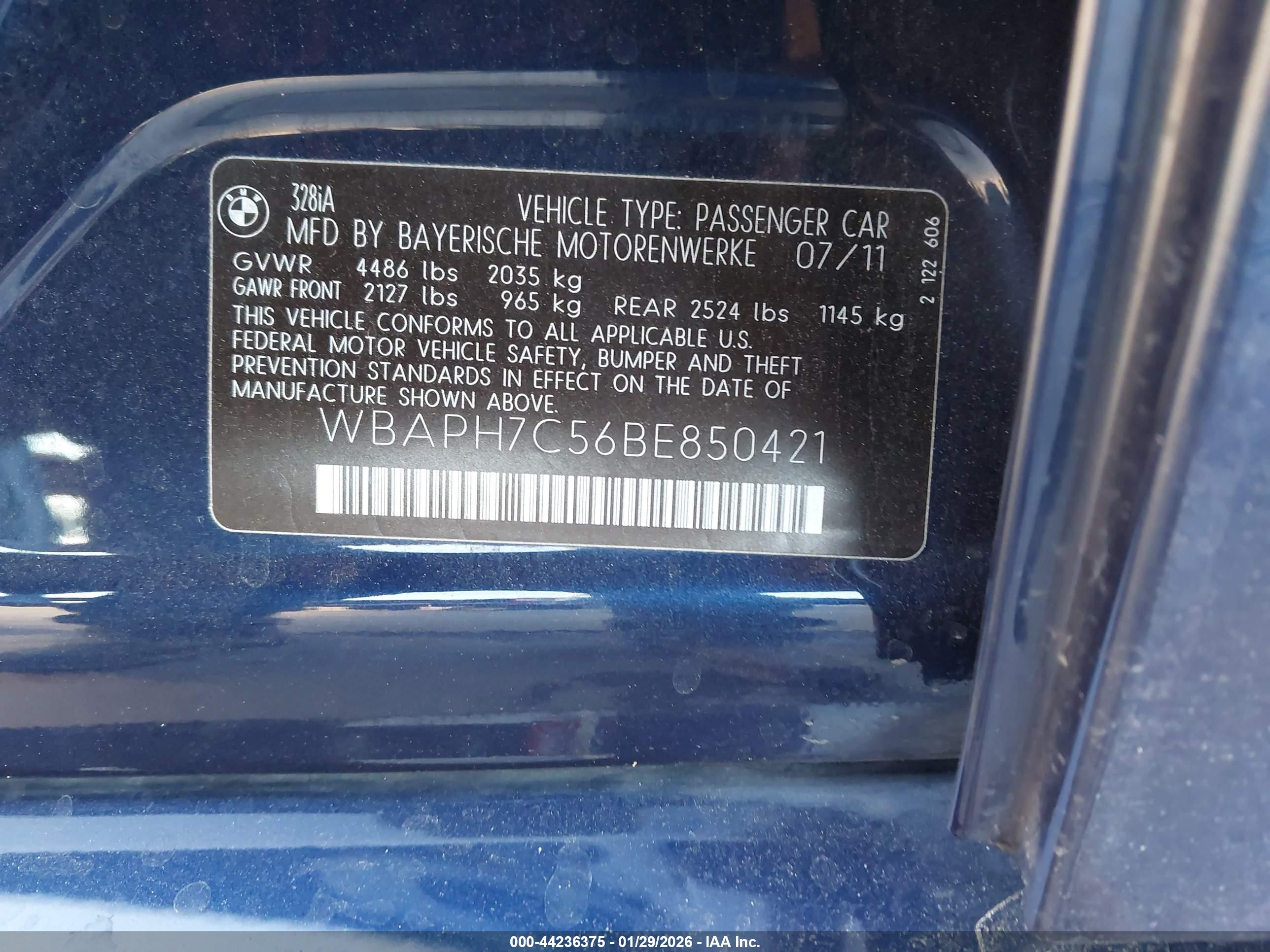 BMW 328I image 9