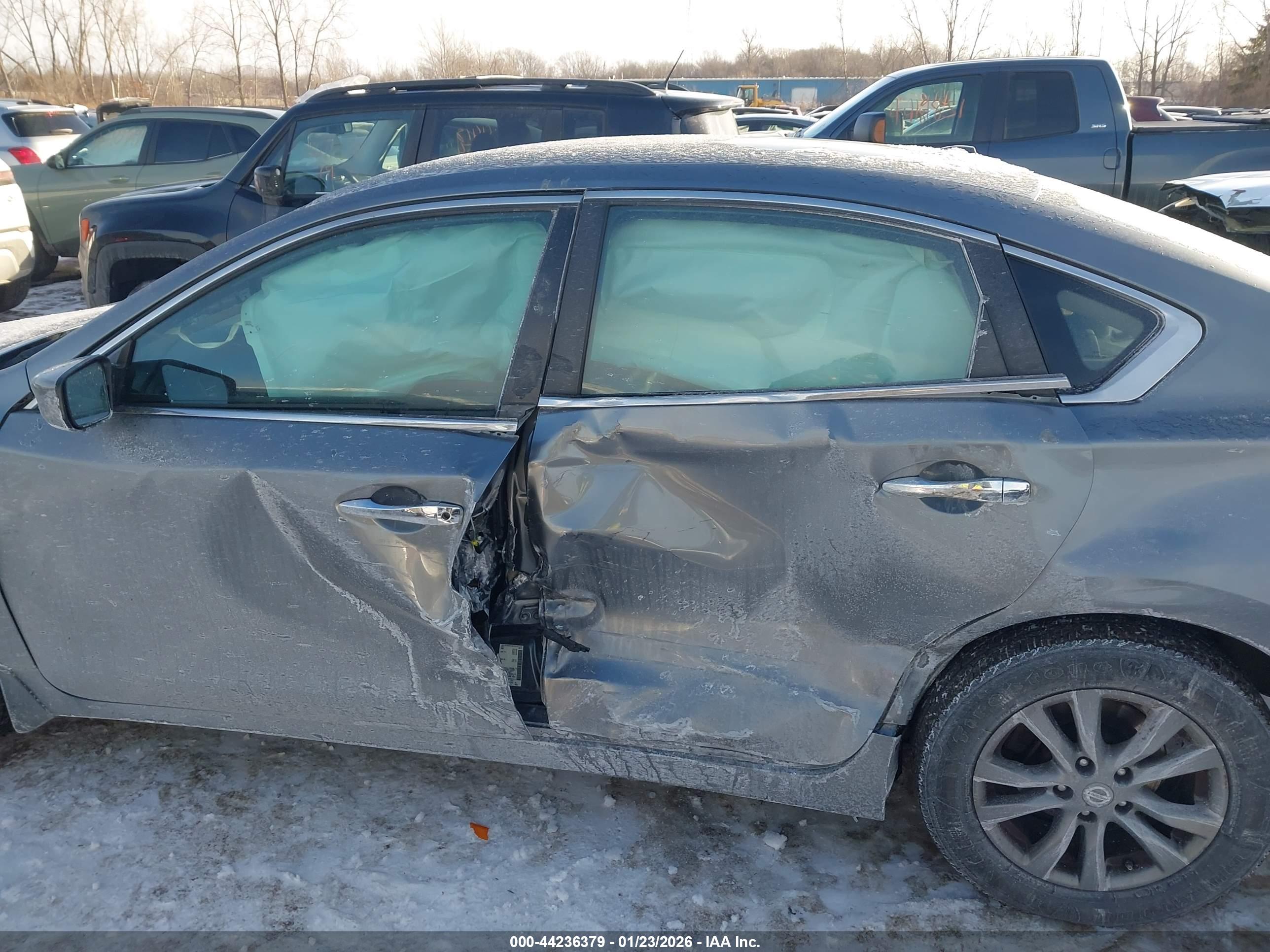 NISSAN ALTIMA image 6