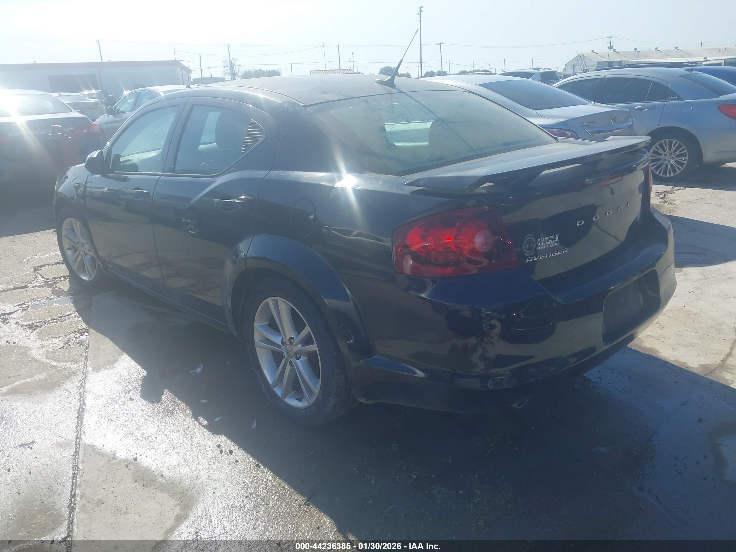 DODGE AVENGER image 3