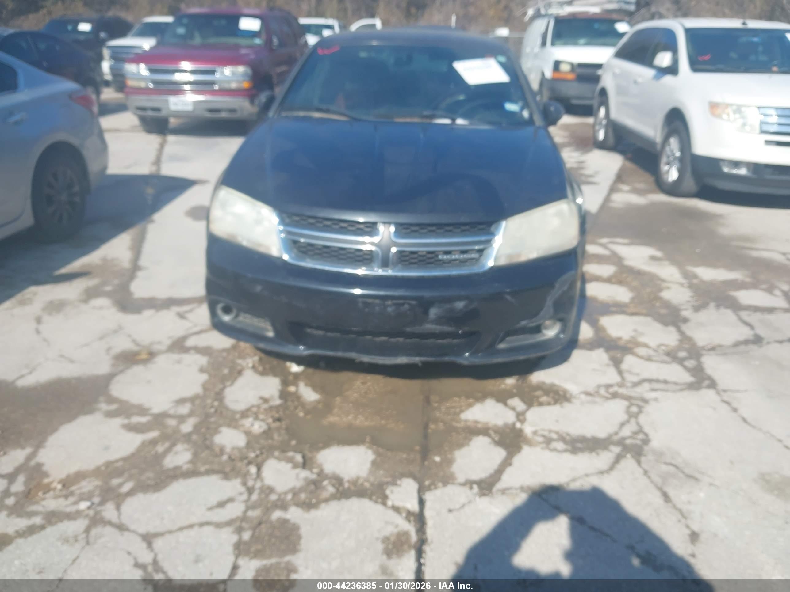 DODGE AVENGER image 6