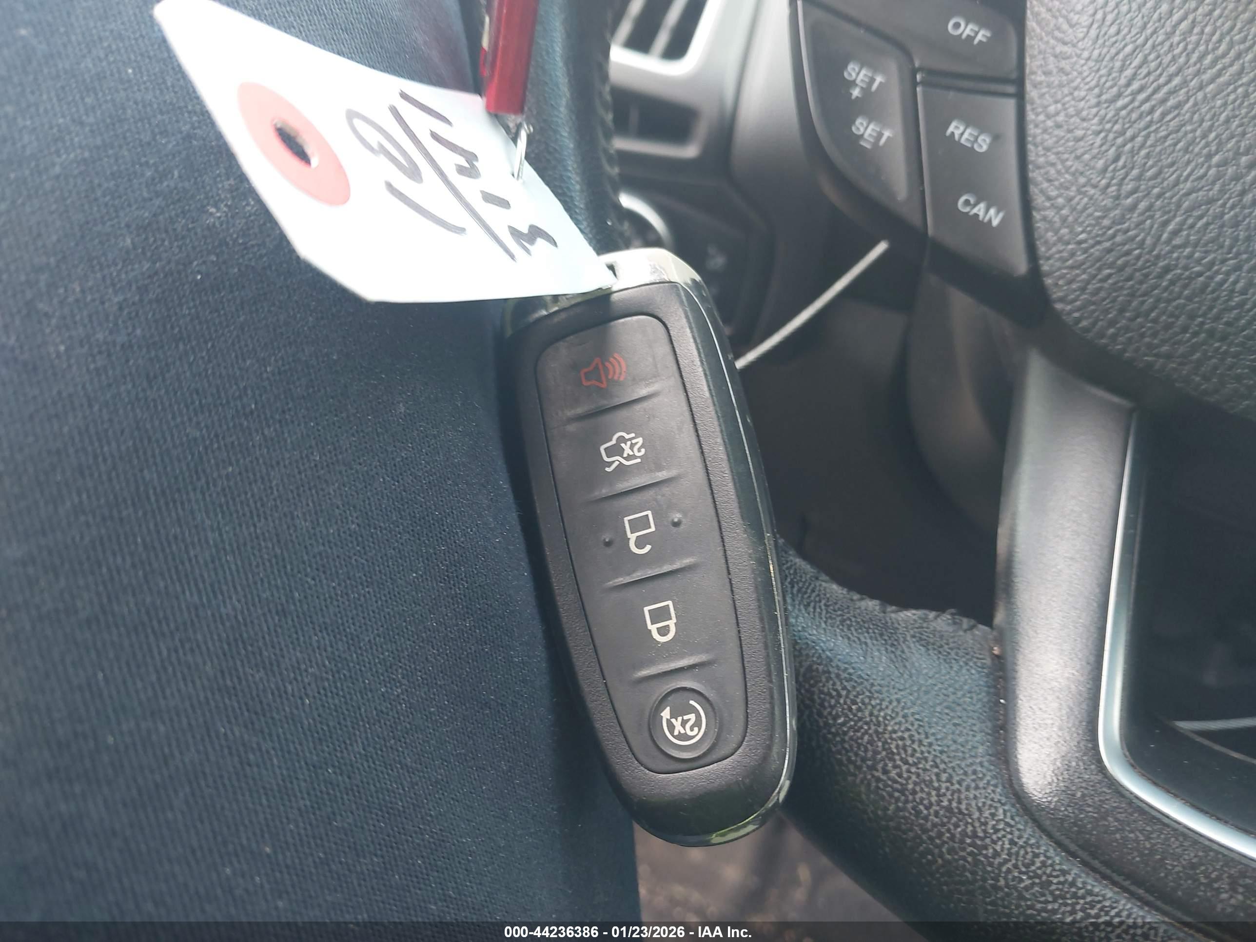 FORD FOCUS image 11