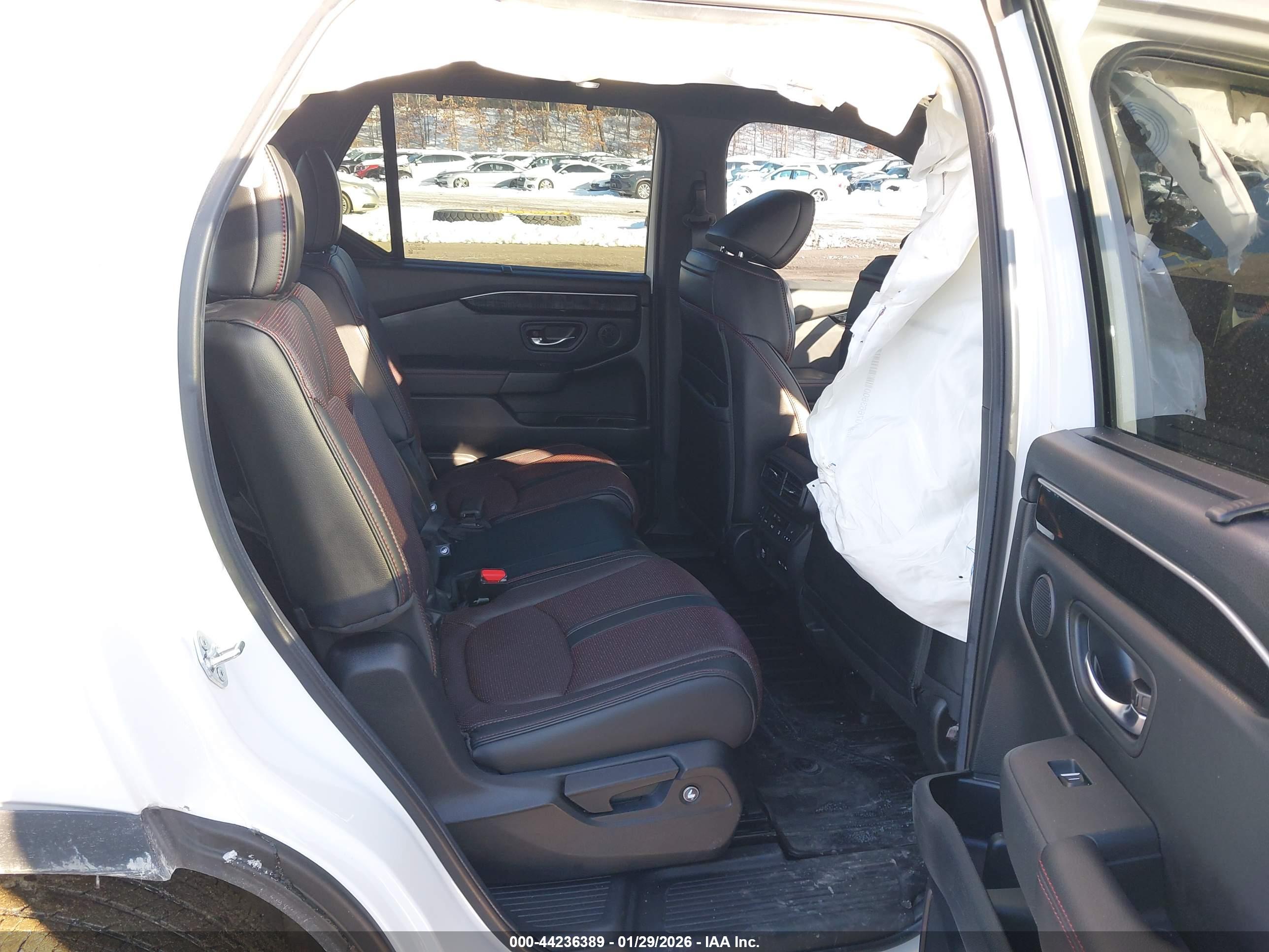 HONDA PILOT image 8