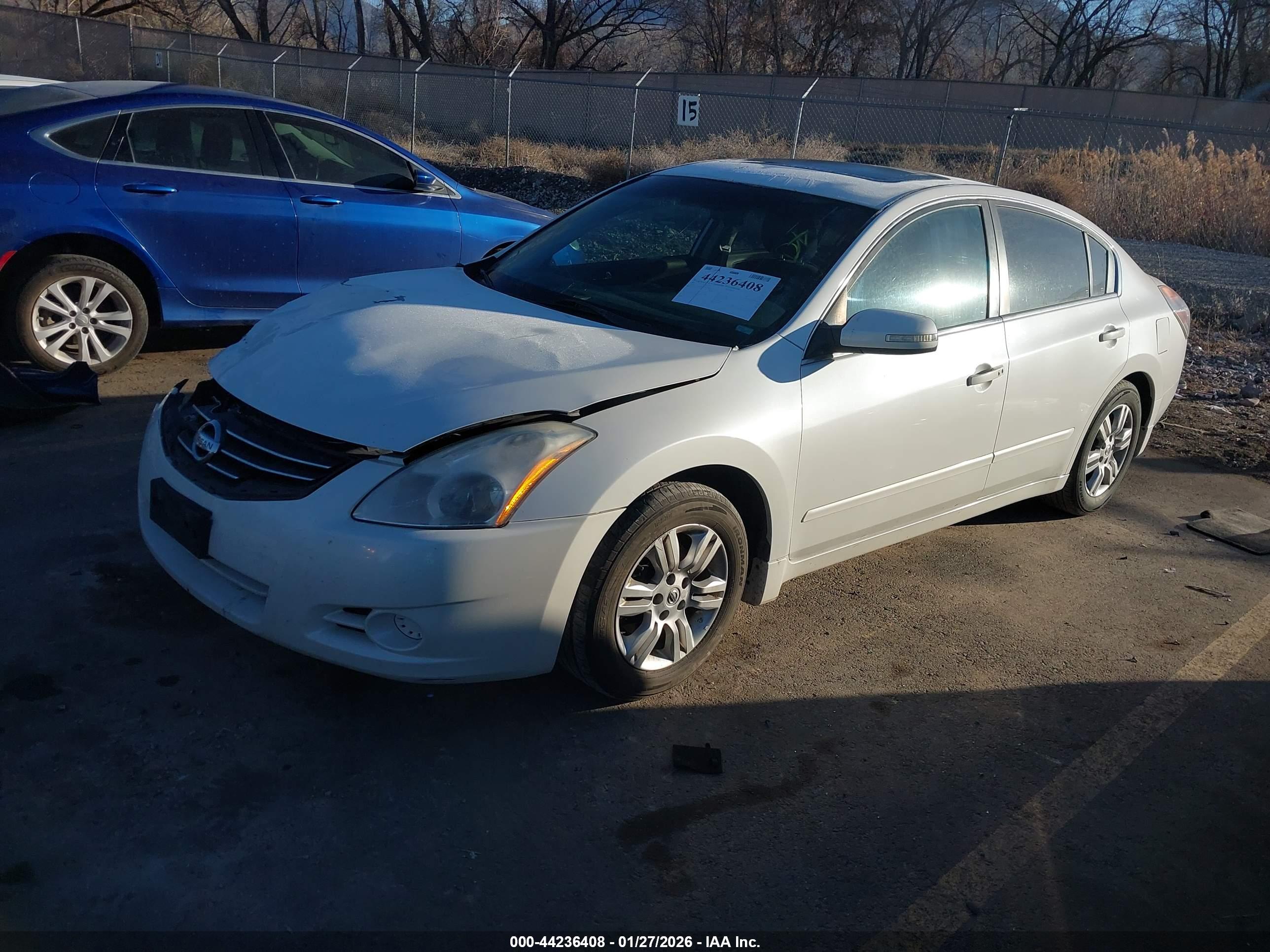 NISSAN ALTIMA image 2